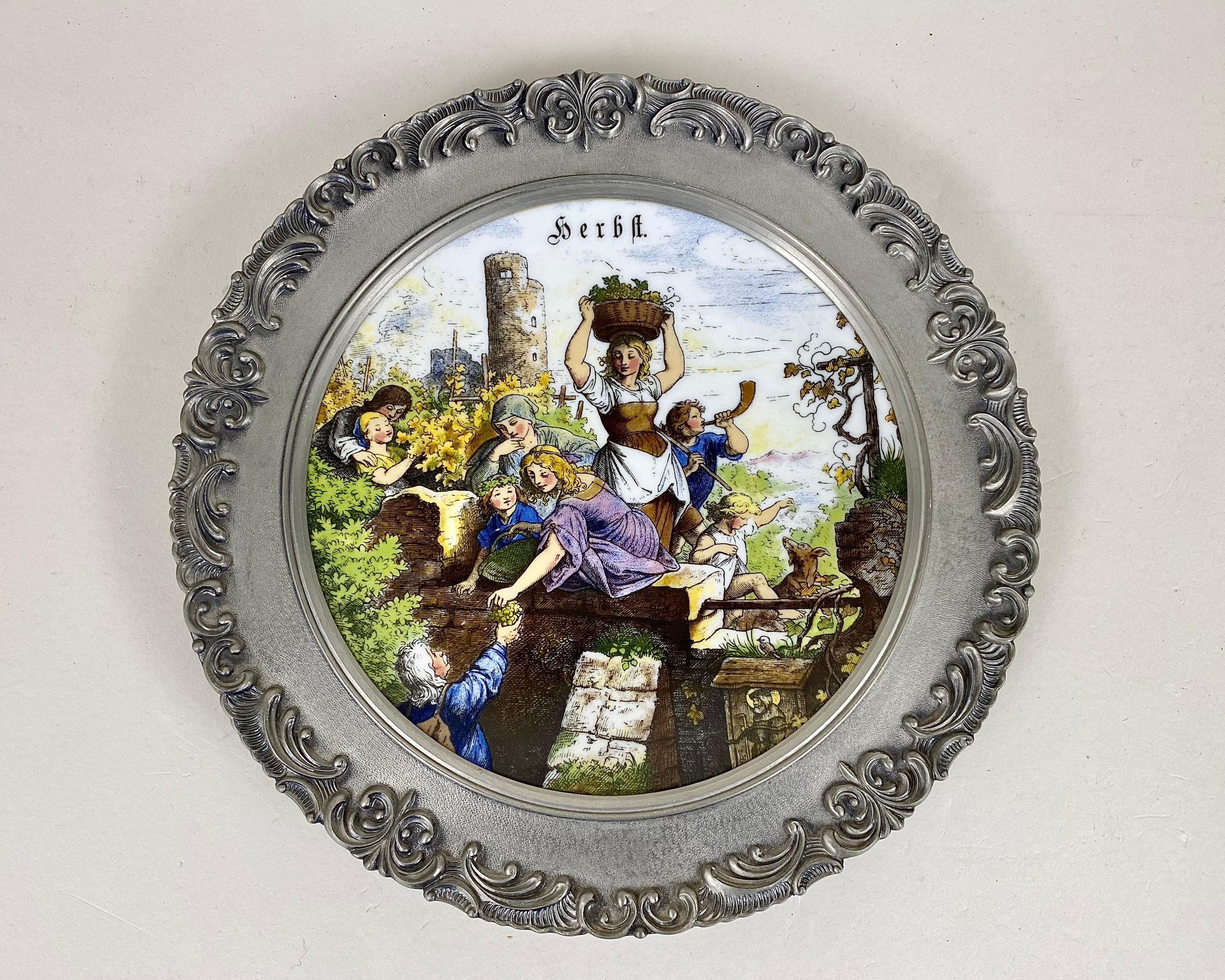 Vintage-Wandteller Seltmann Weiden Seasons aus Porzellan und Zinn, 4er-Set, Deutschland, 70er-Jahre (Ende des 20. Jahrhunderts) im Angebot