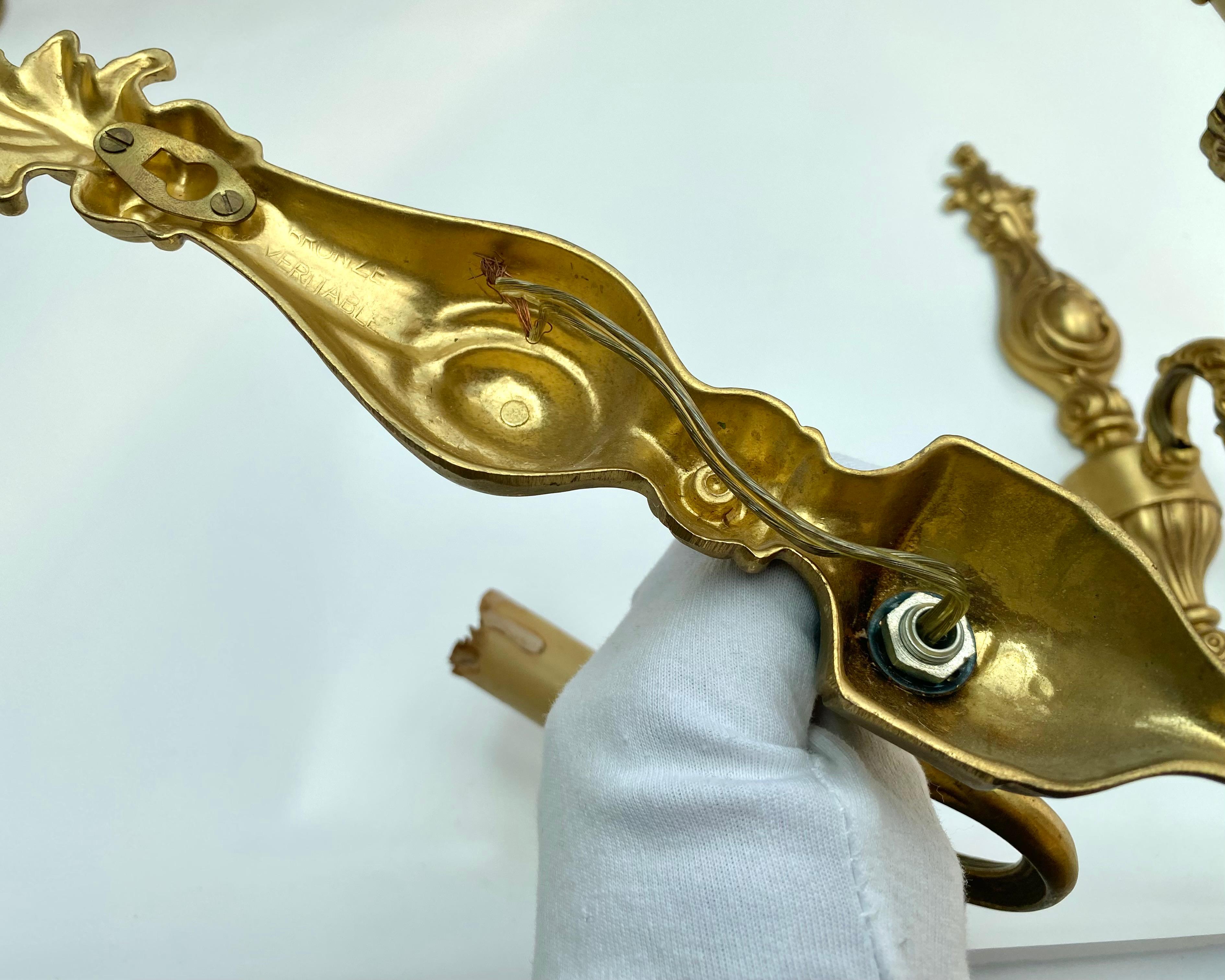 Applique d'epoca Coppia di lampade da parete in bronzo di metà secolo, Francia, anni '60 In condizioni ottime in vendita a Bastogne, BE