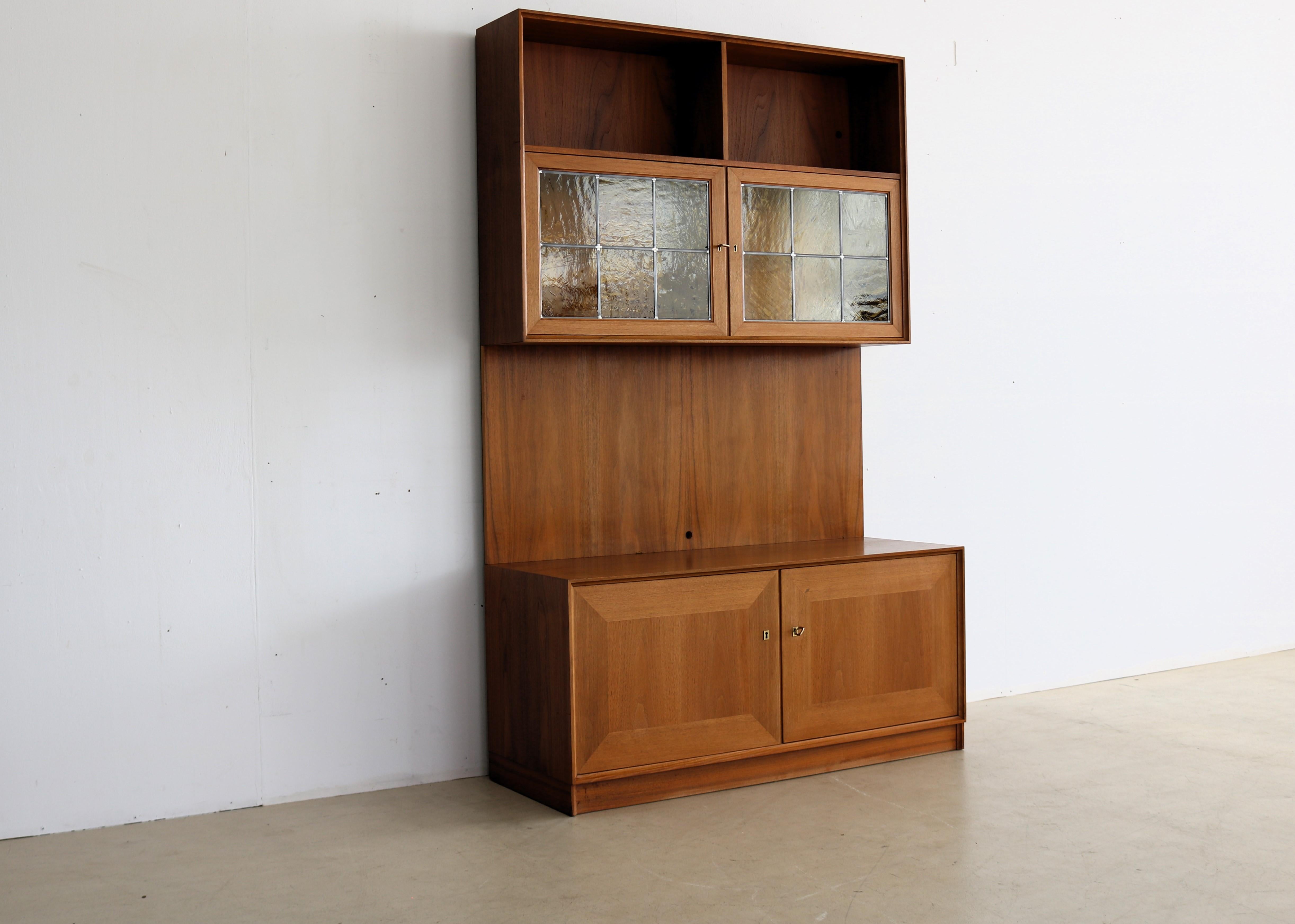 Vintage Wall Unit Standing Wall System 60s Swedish In Good Condition For Sale In GRONINGEN, NL