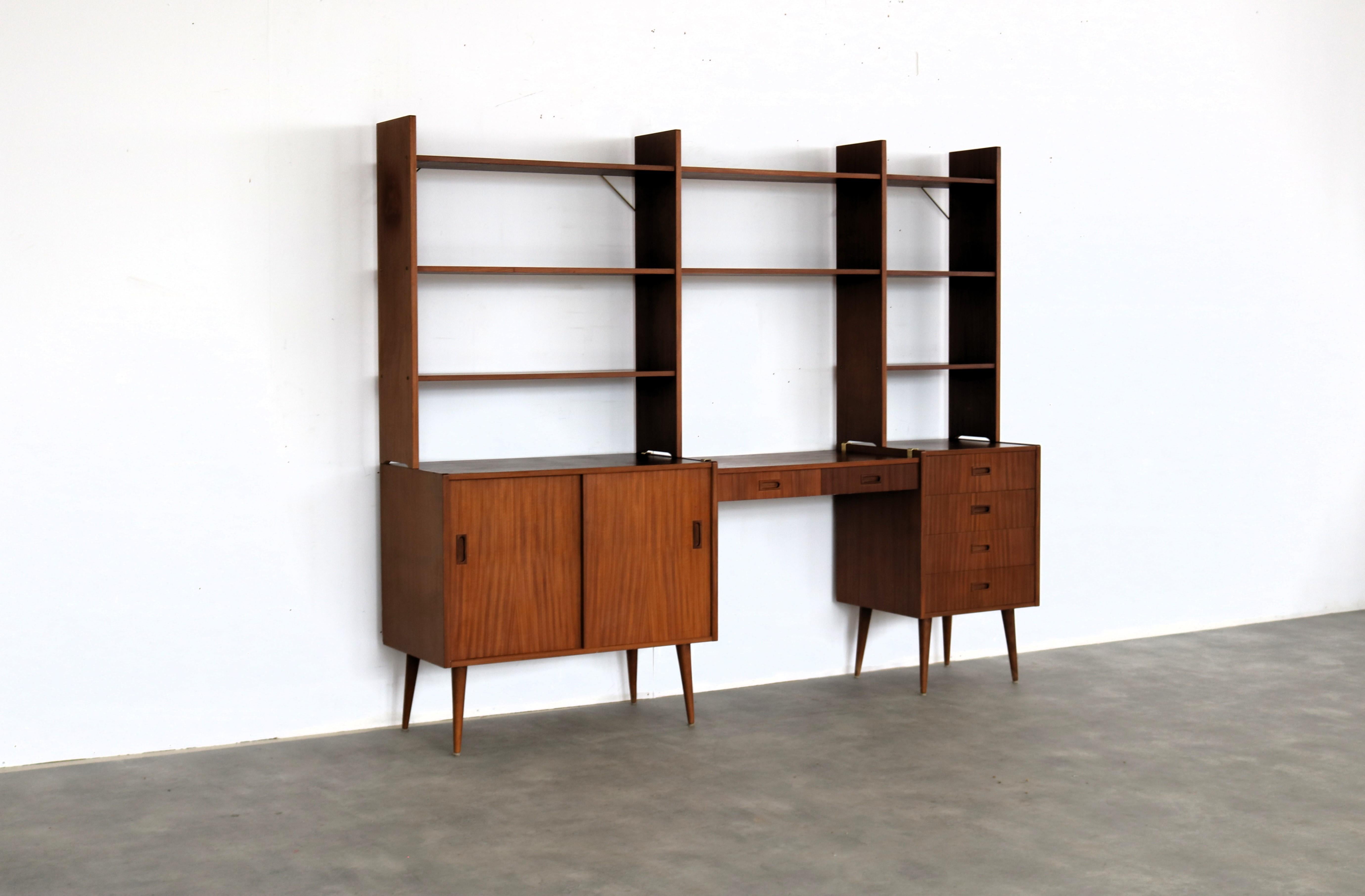 Vintage wall unit  teak  1960s  Swedish In Good Condition For Sale In Lemmer, NL