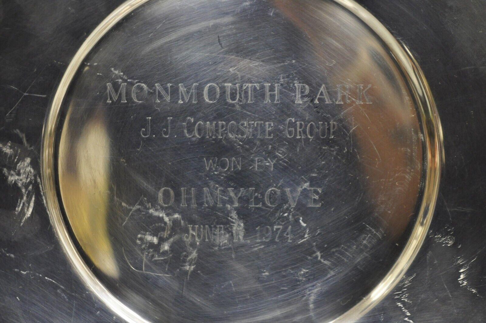 20ième siècle Assiettes vintage Wallace 1125 en métal argenté Monmouth Park Award en vente