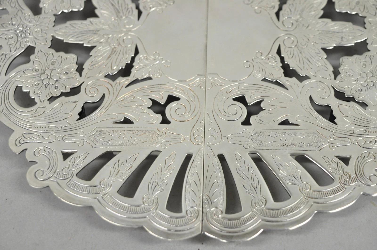 Inconnu Vintage Wallace 7332 Victorian Style Silver Plated Expanding Pot Trivet (B) en vente