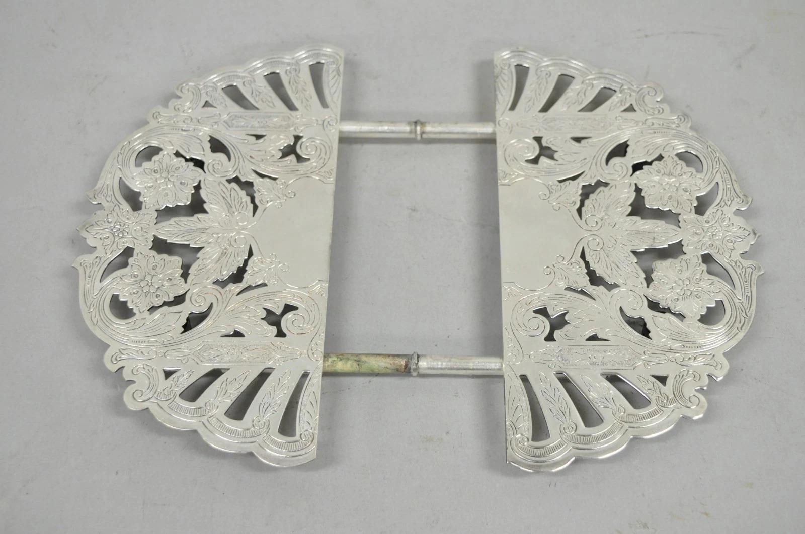 Vintage Wallace 7332 Victorian Style Silver Plated Expanding Pot Trivet (B) en vente 1