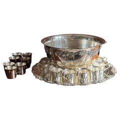 Vintage Wallace bunch silverplated bowl with 19 cups, tray and laddle