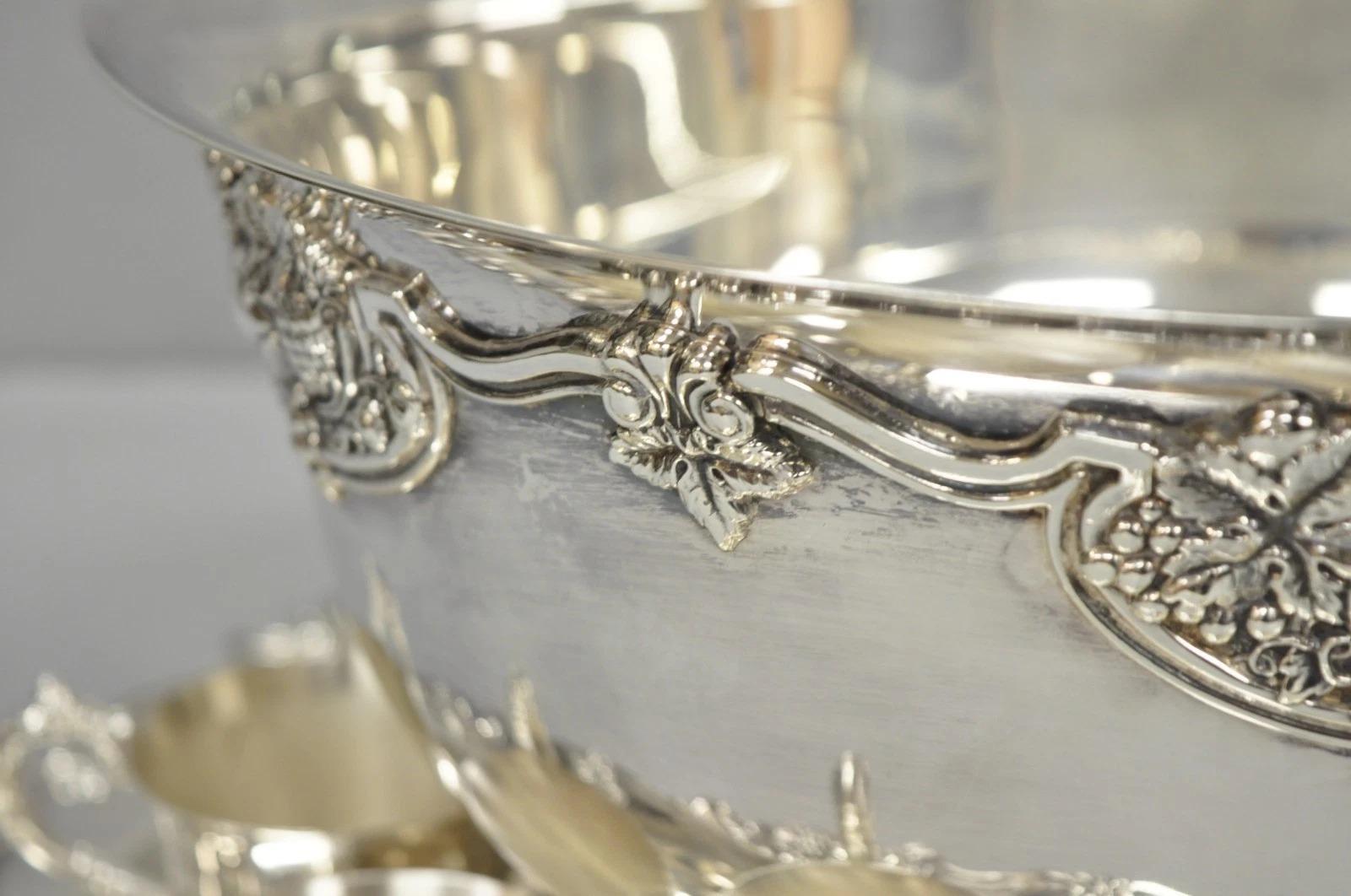 Vintage Wallace Harvest Silver Plated Grapevine Punch Bowl Set w/ 12 Cups & Tray For Sale 2