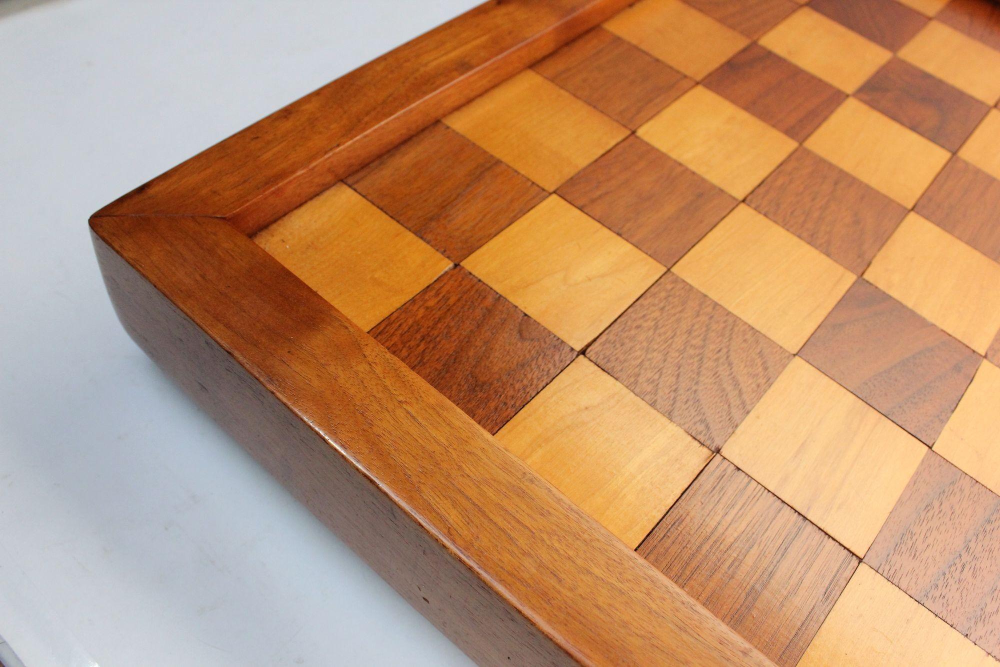 Vintage Walnut and Beech Chessboard In Good Condition For Sale In Brooklyn, NY