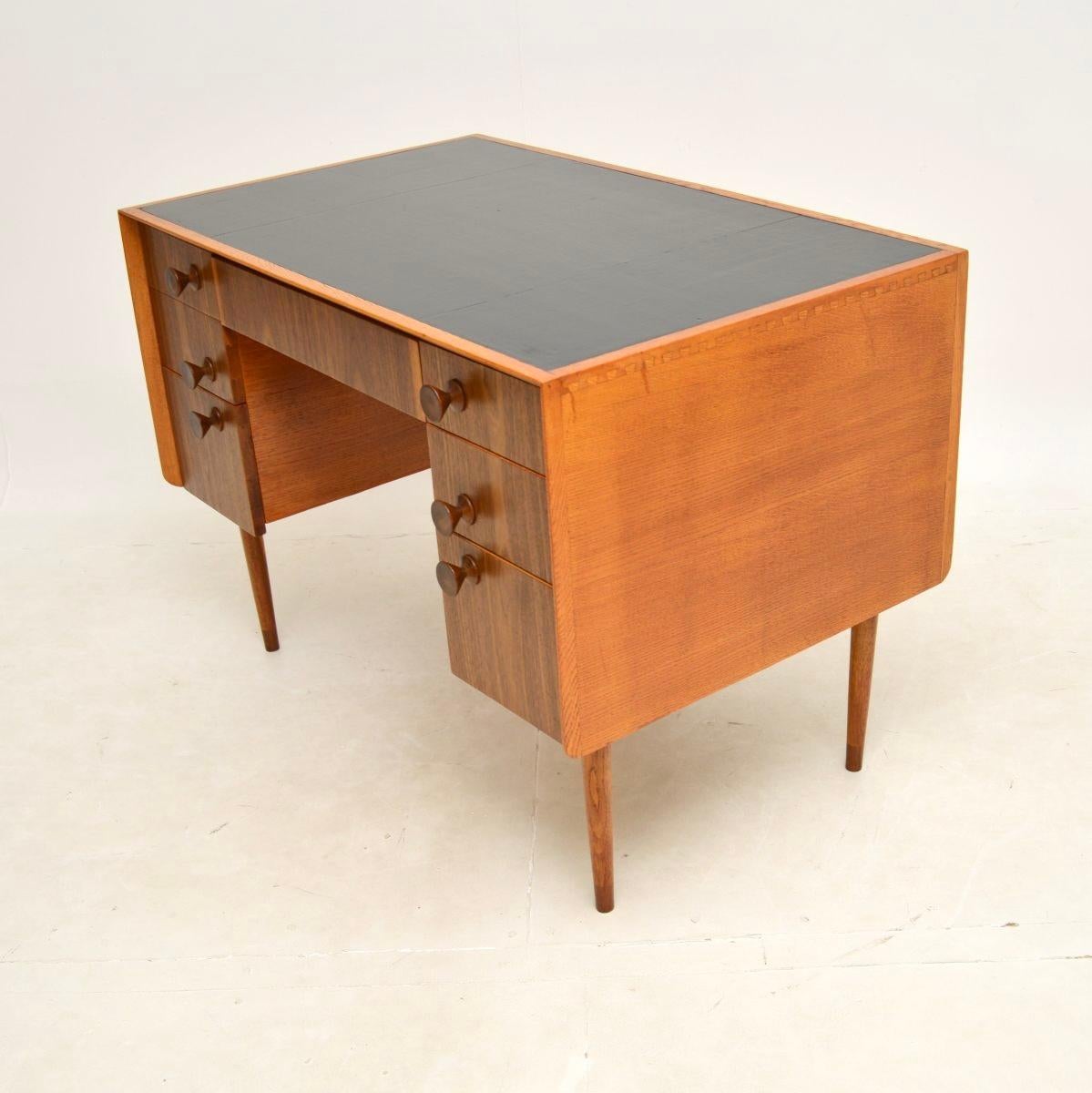 Vintage Walnut and Oak Leather Top Desk In Good Condition For Sale In London, GB
