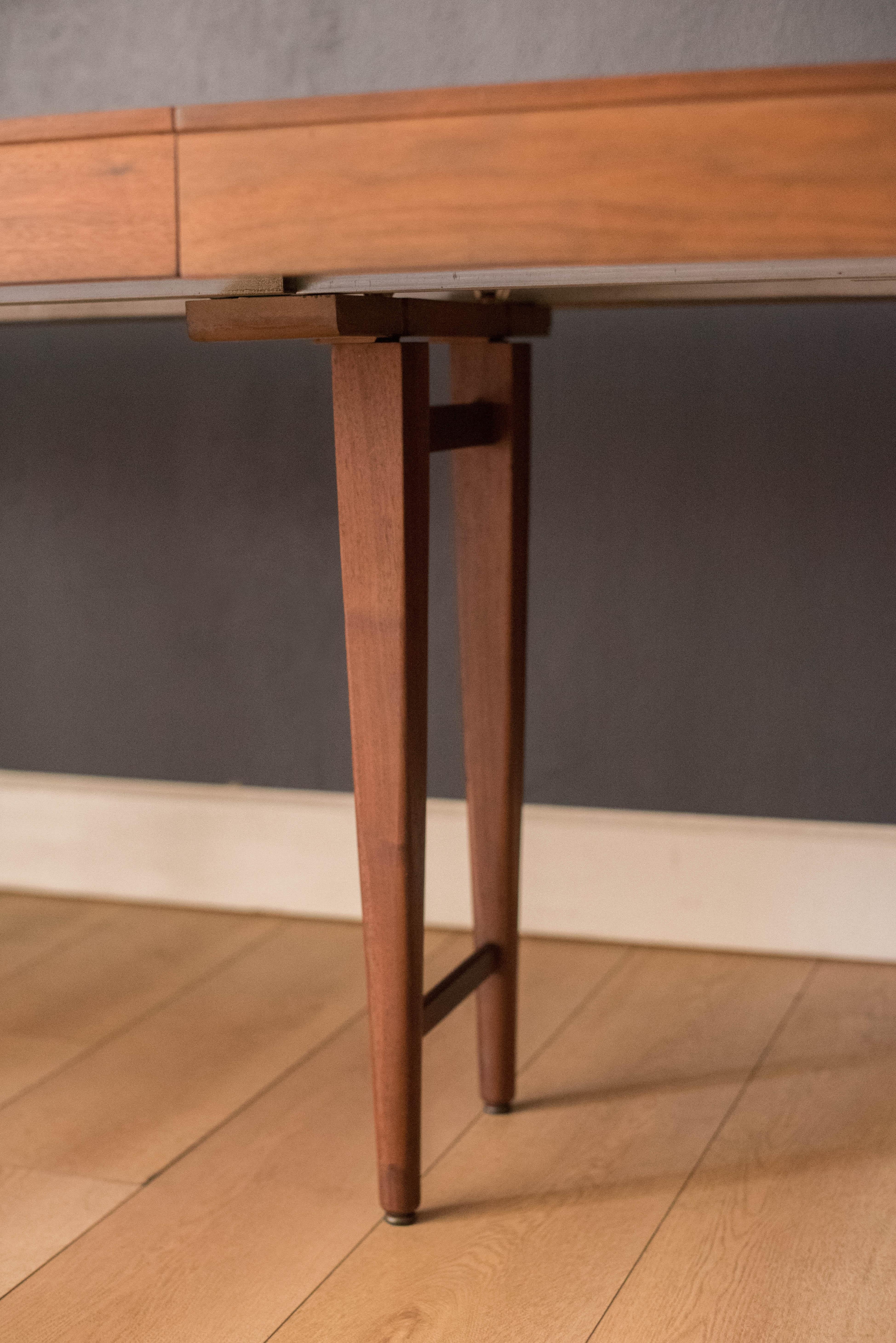 Vintage Walnut and Rosewood Directional Dining Table by Kipp Stewart for Calvin For Sale 3