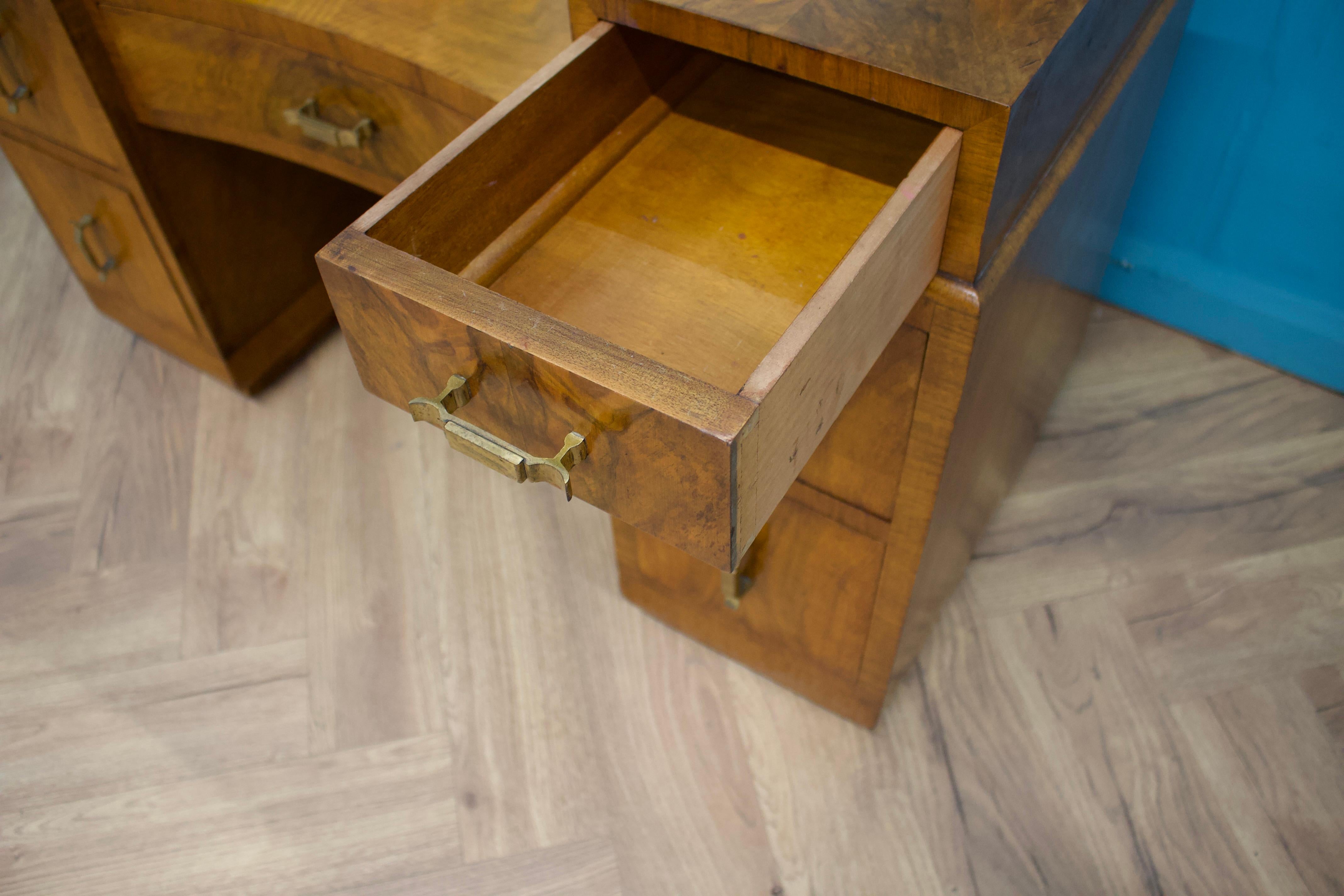 Vintage Walnut and Walnut Veneer Dressing Table, 1930s For Sale 2