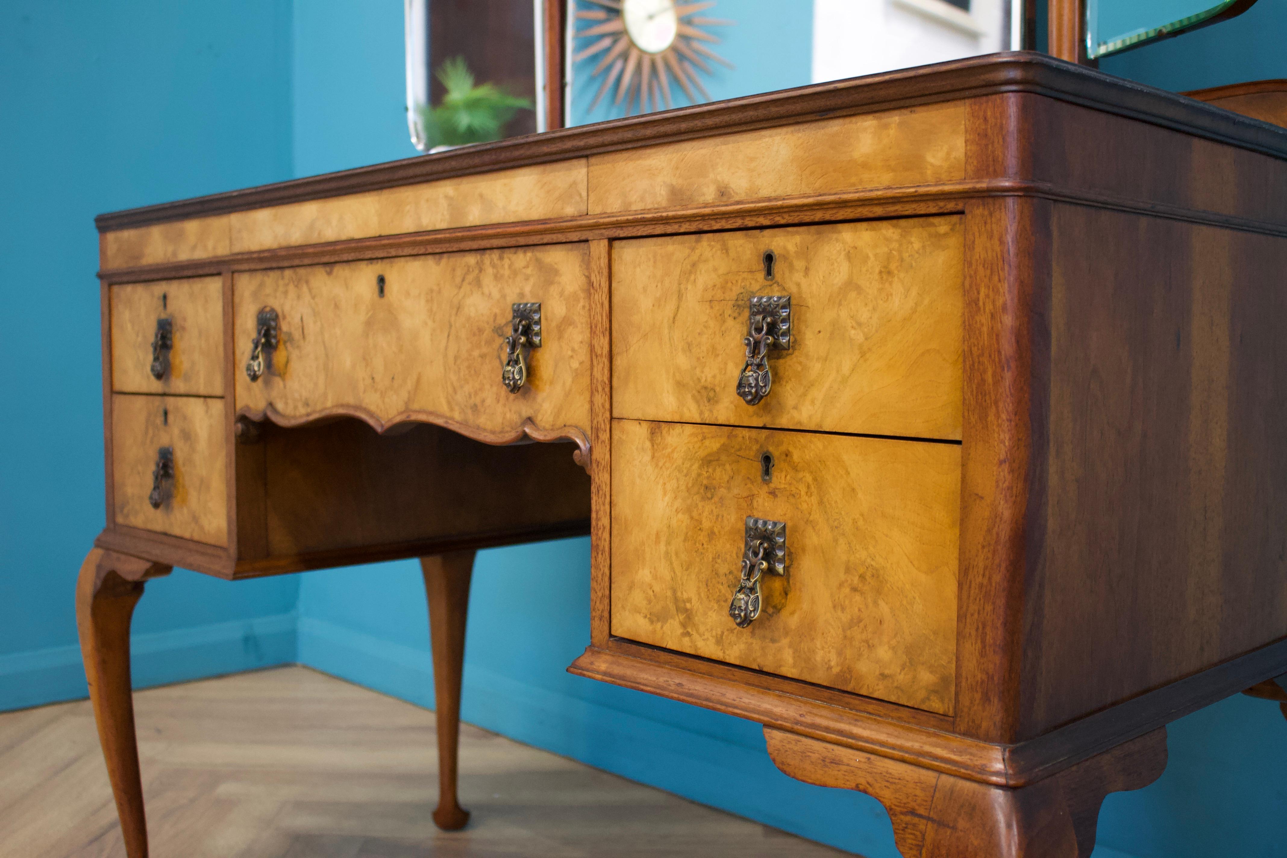 Mid-20th Century Vintage Walnut and Walnut Veneer Dressing Table from N H Chapman Siesta, 1930s