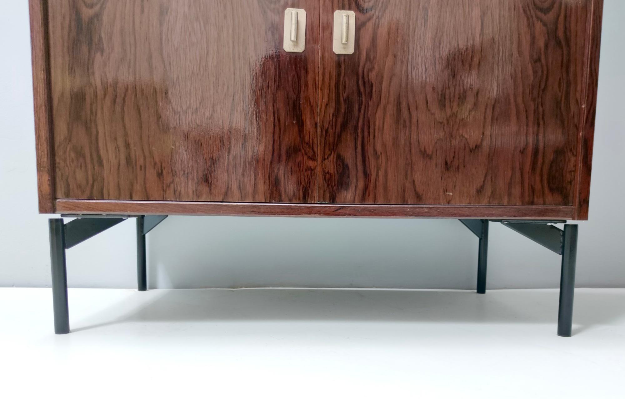 Estantería y secreter vintage de nogal de Claudio Salocchi para Sormani, Italia en venta 5