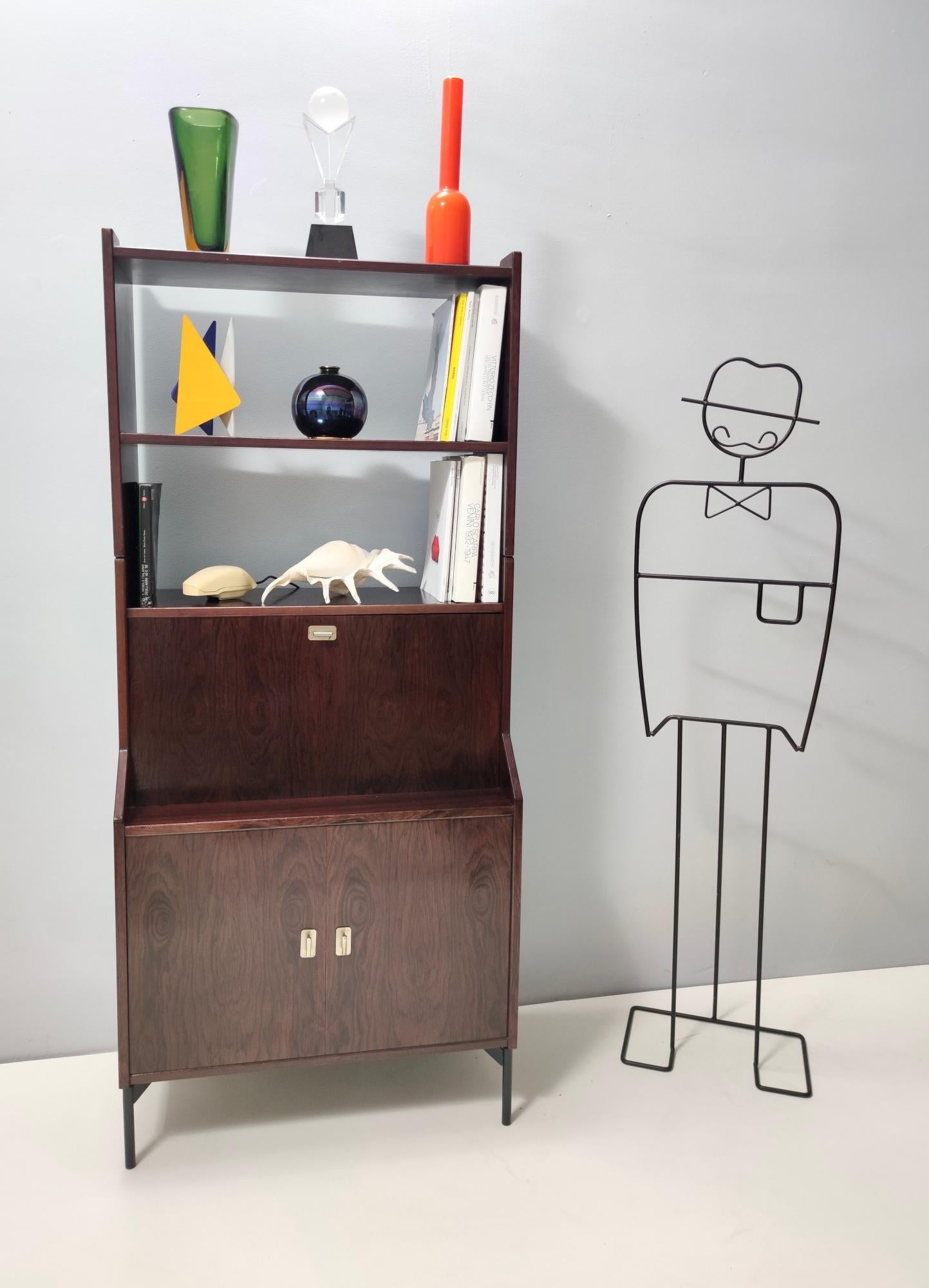 Estantería y secreter vintage de nogal de Claudio Salocchi para Sormani, Italia Moderno de mediados de siglo en venta