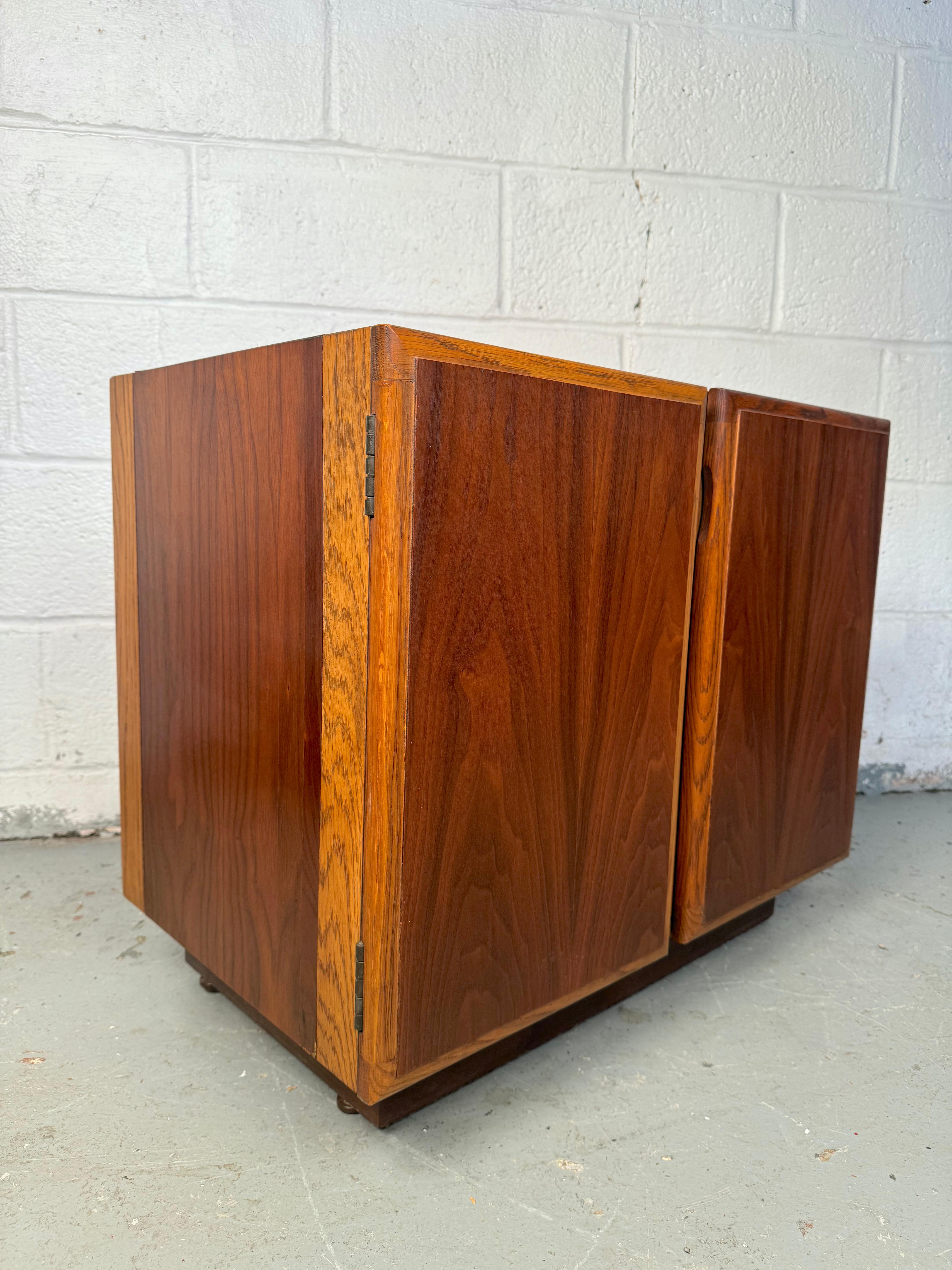 Vintage Nachttische aus Nussbaumholz von Lane 5