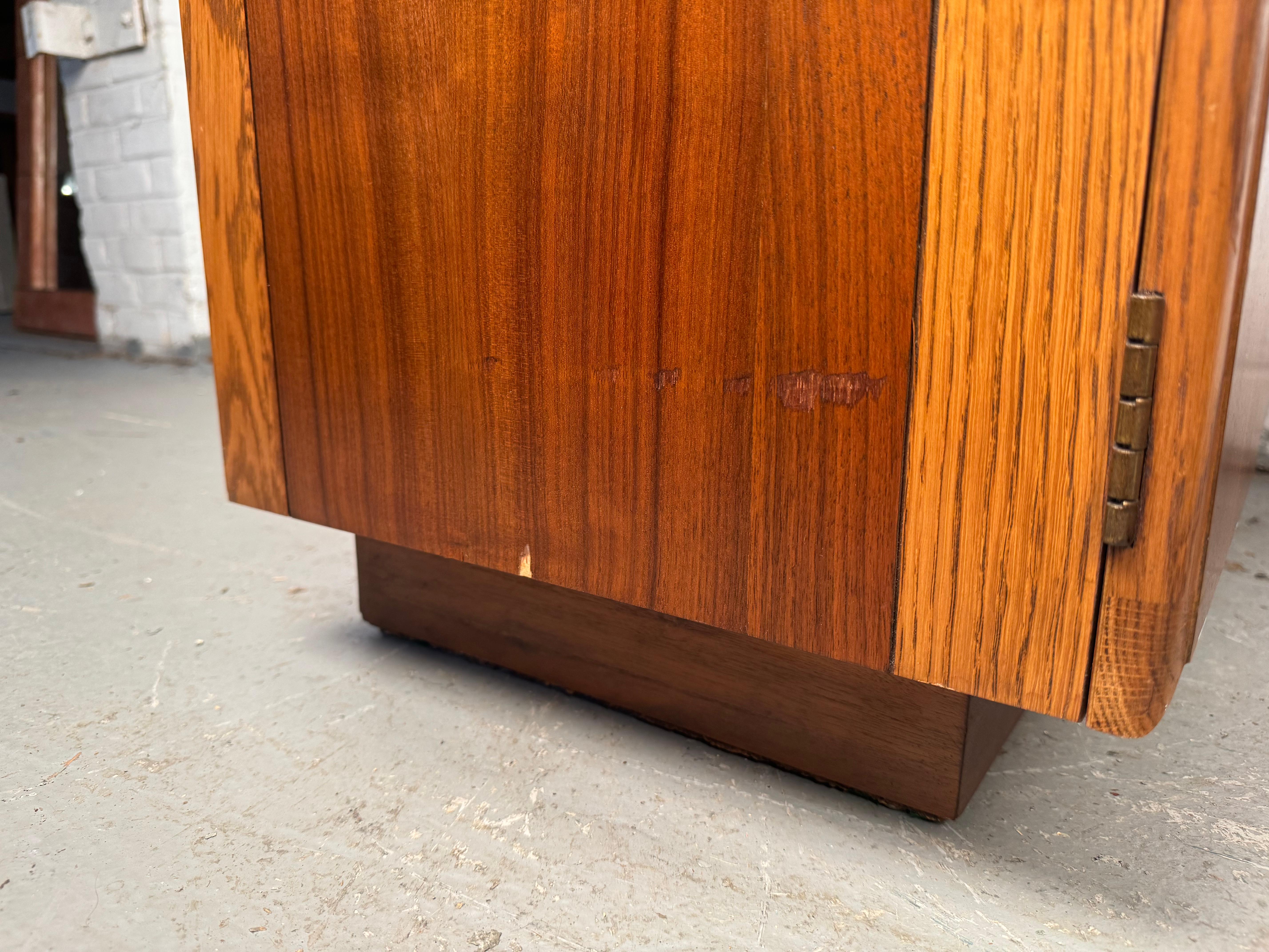 Vintage Nachttische aus Nussbaumholz von Lane 9