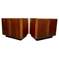 Tables de nuit à armoire en noyer vintage par Lane