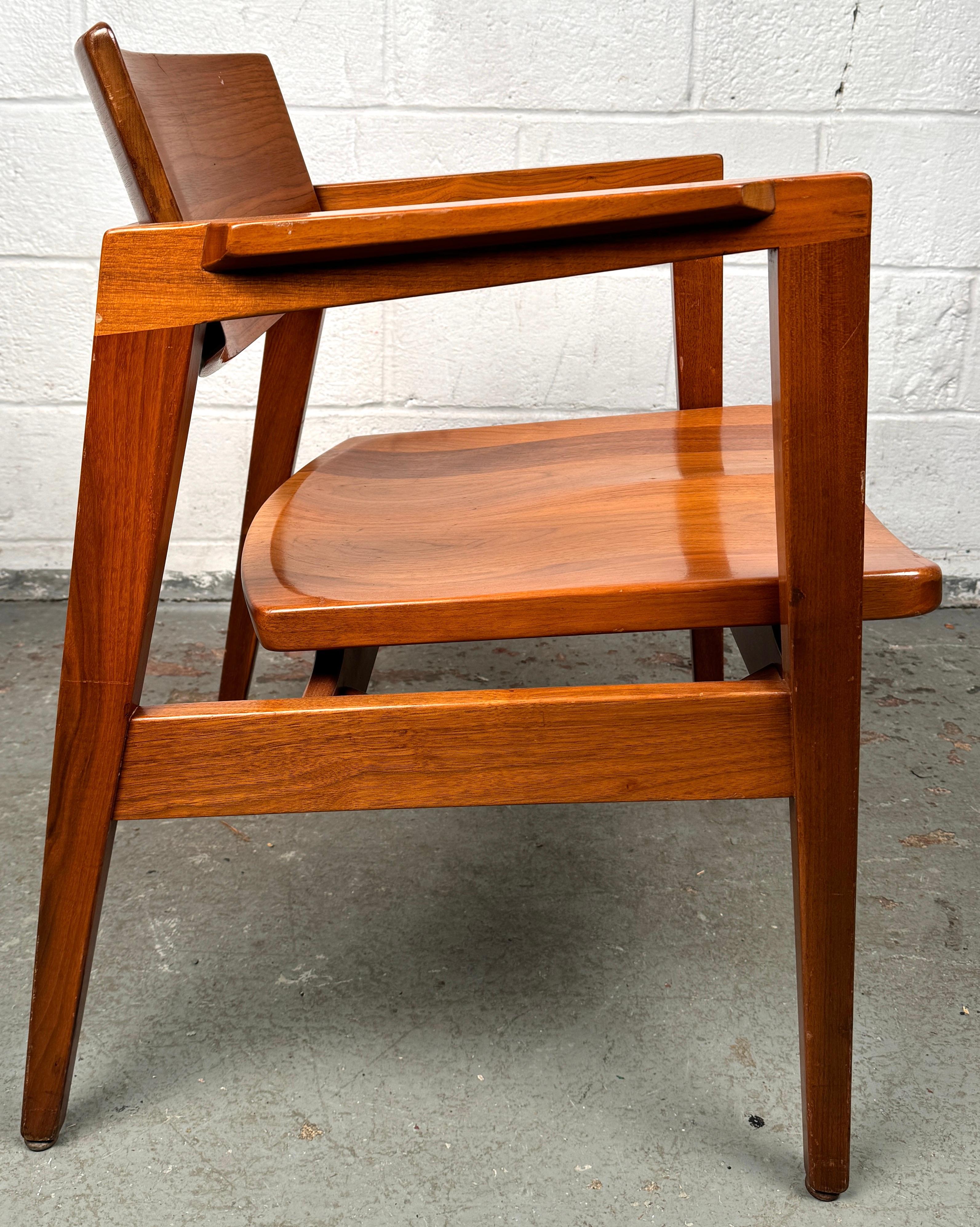 Vintage Walnut Chair by Gunlocke For Sale 1