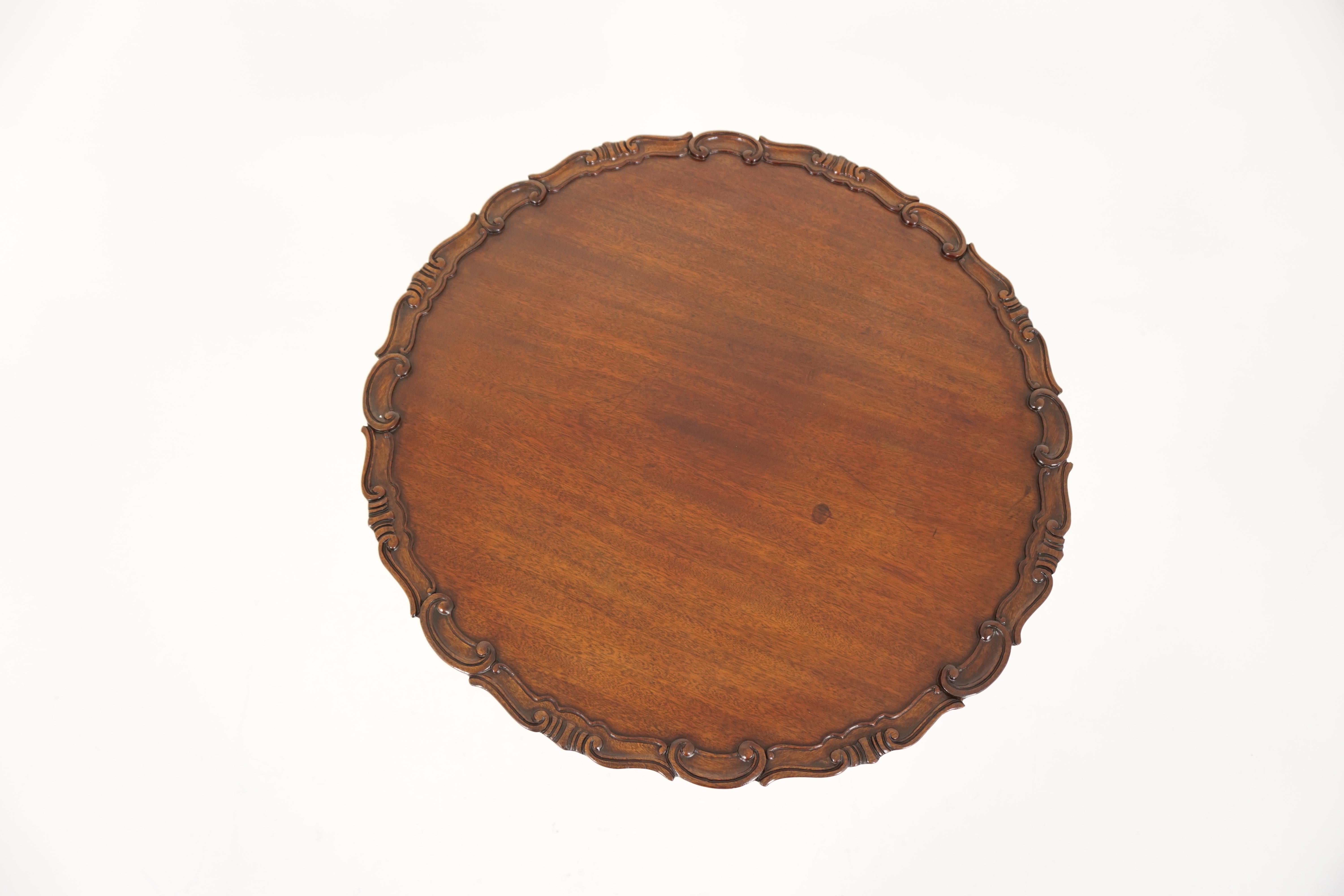 Early 20th Century Vintage Walnut Circular Carved Tilt-Table, Scotland, 1920