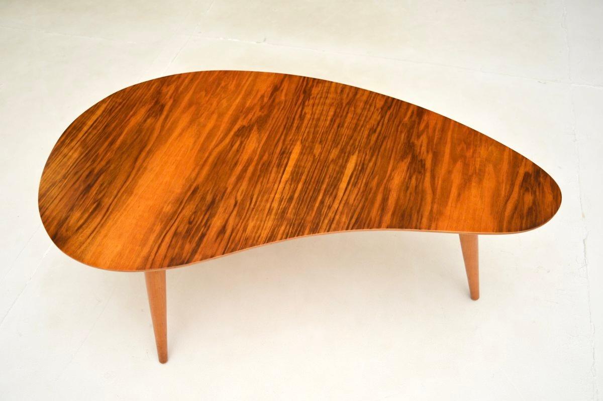 Milieu du XXe siècle Vintage Walnut Coffee / Side Table en vente