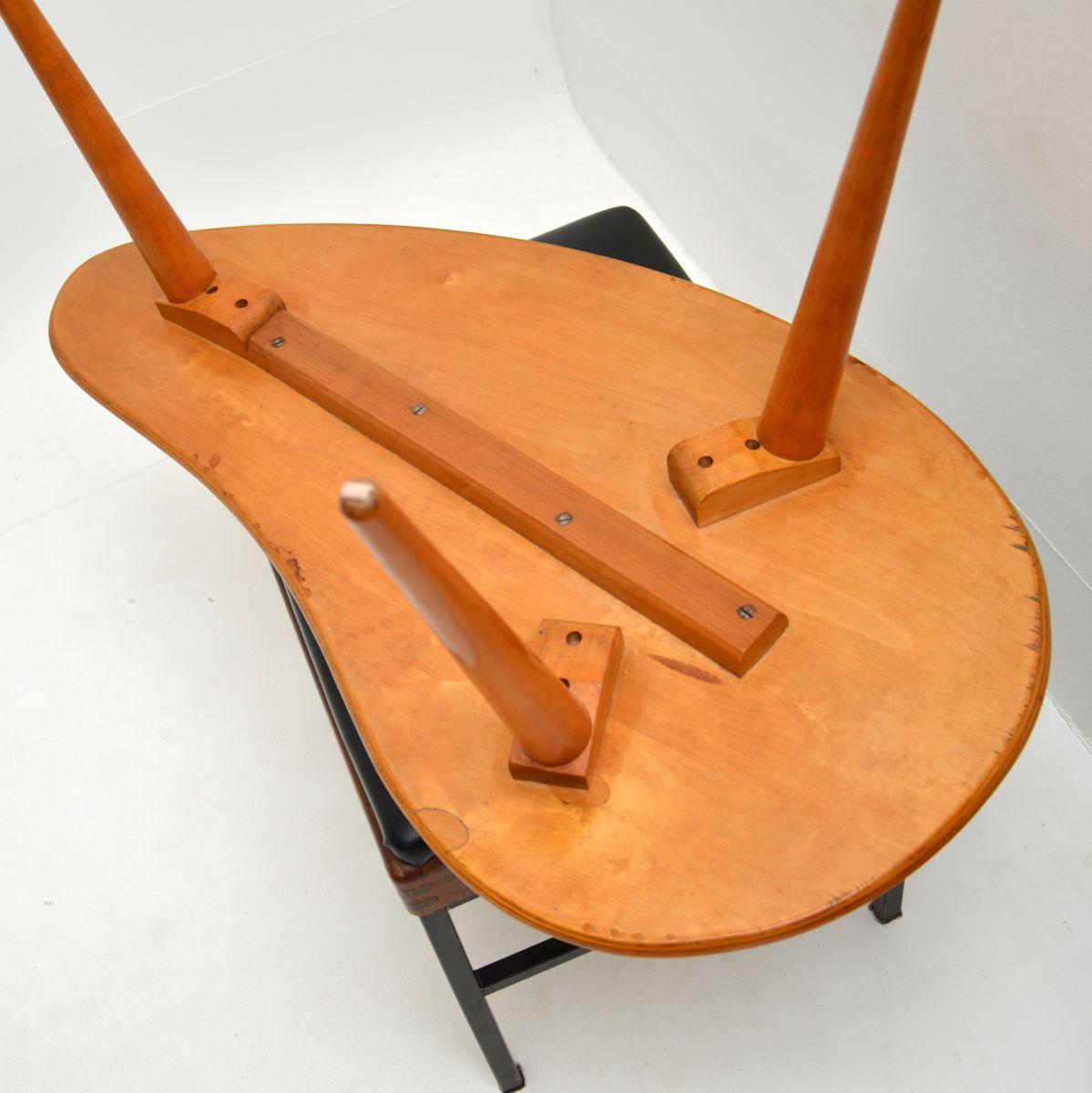 Noyer Vintage Walnut Coffee / Side Table en vente