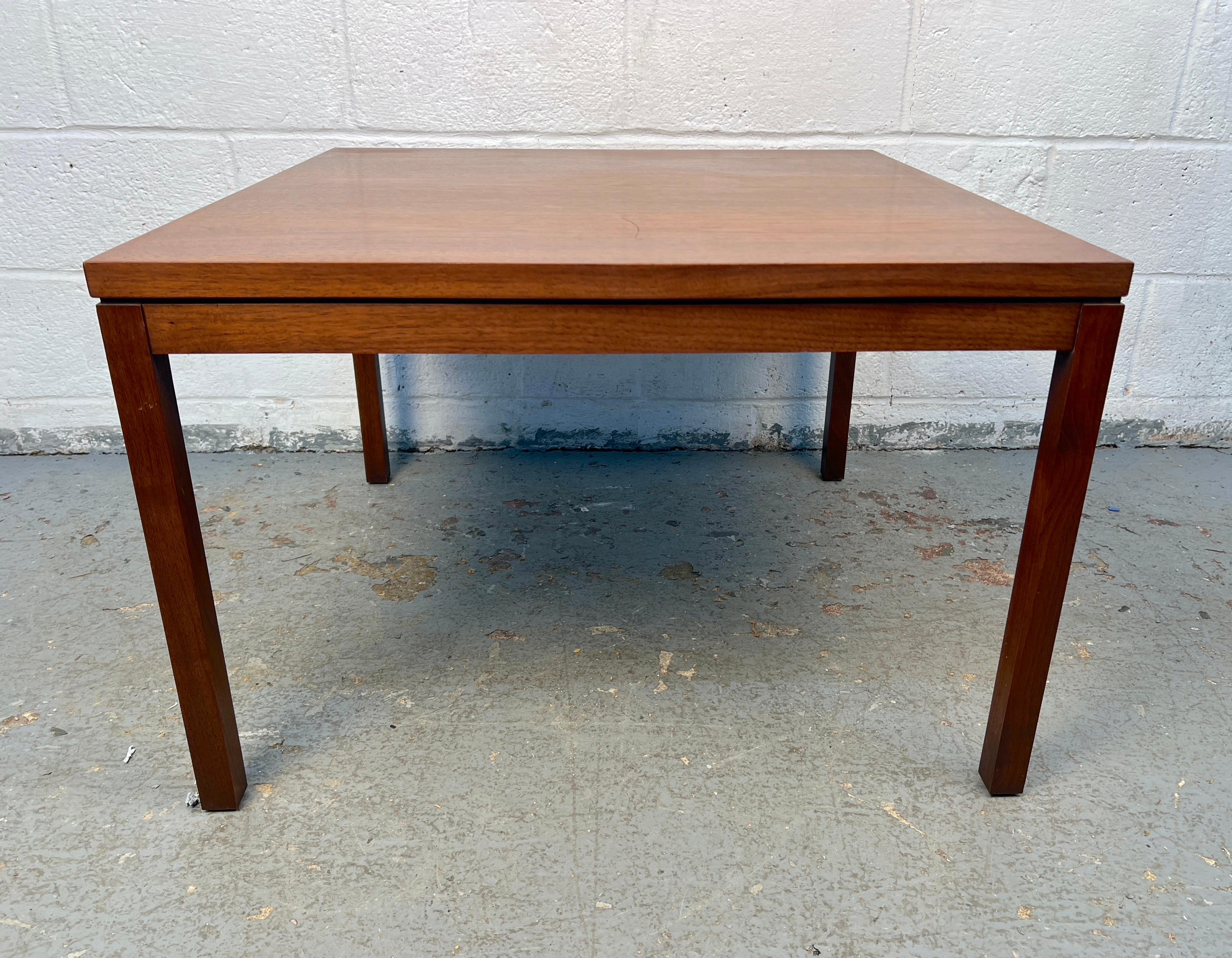 Mid-Century Modern Vintage Walnut Coffee Table By Steelcase For Sale