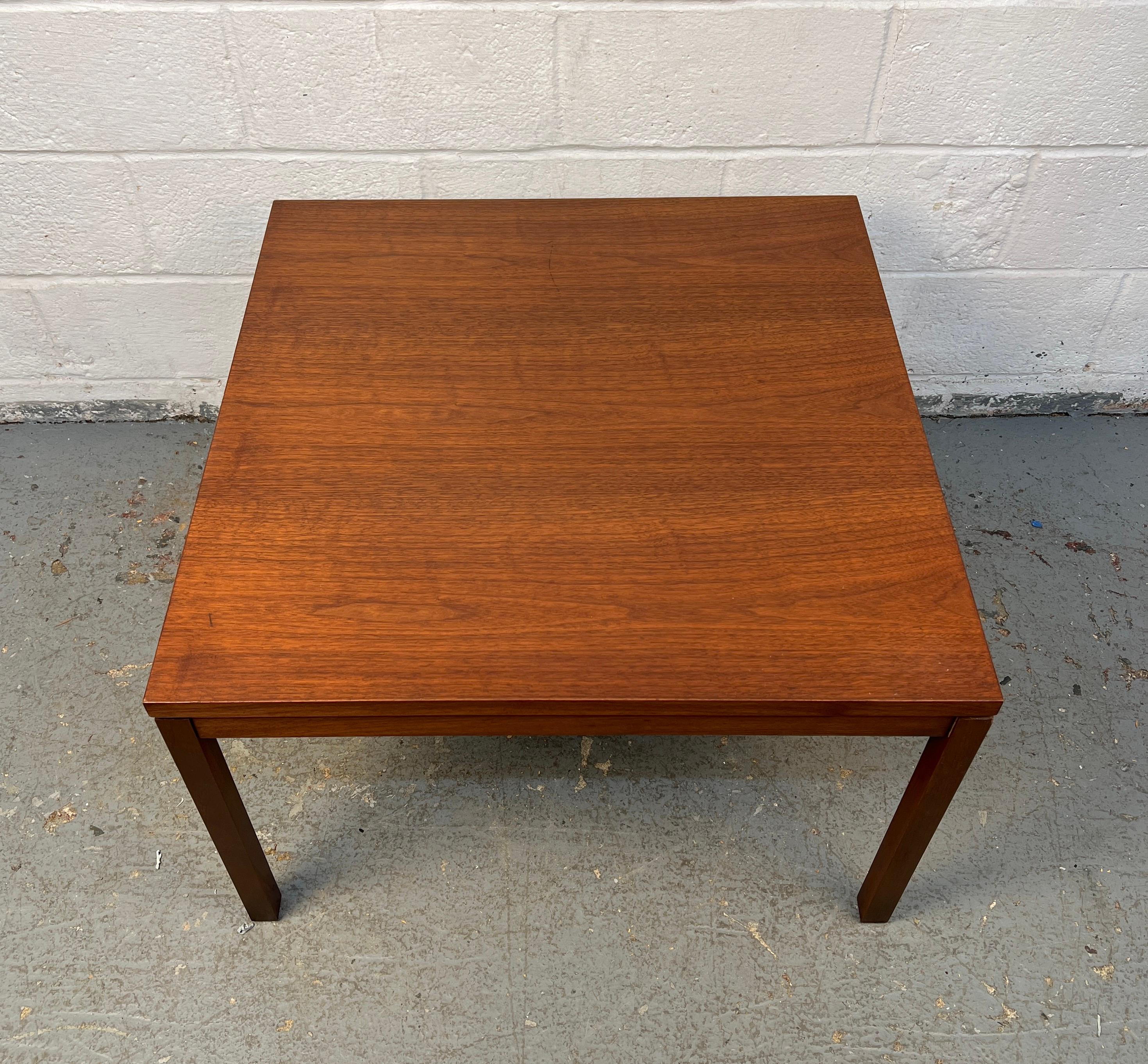 20th Century Vintage Walnut Coffee Table By Steelcase For Sale