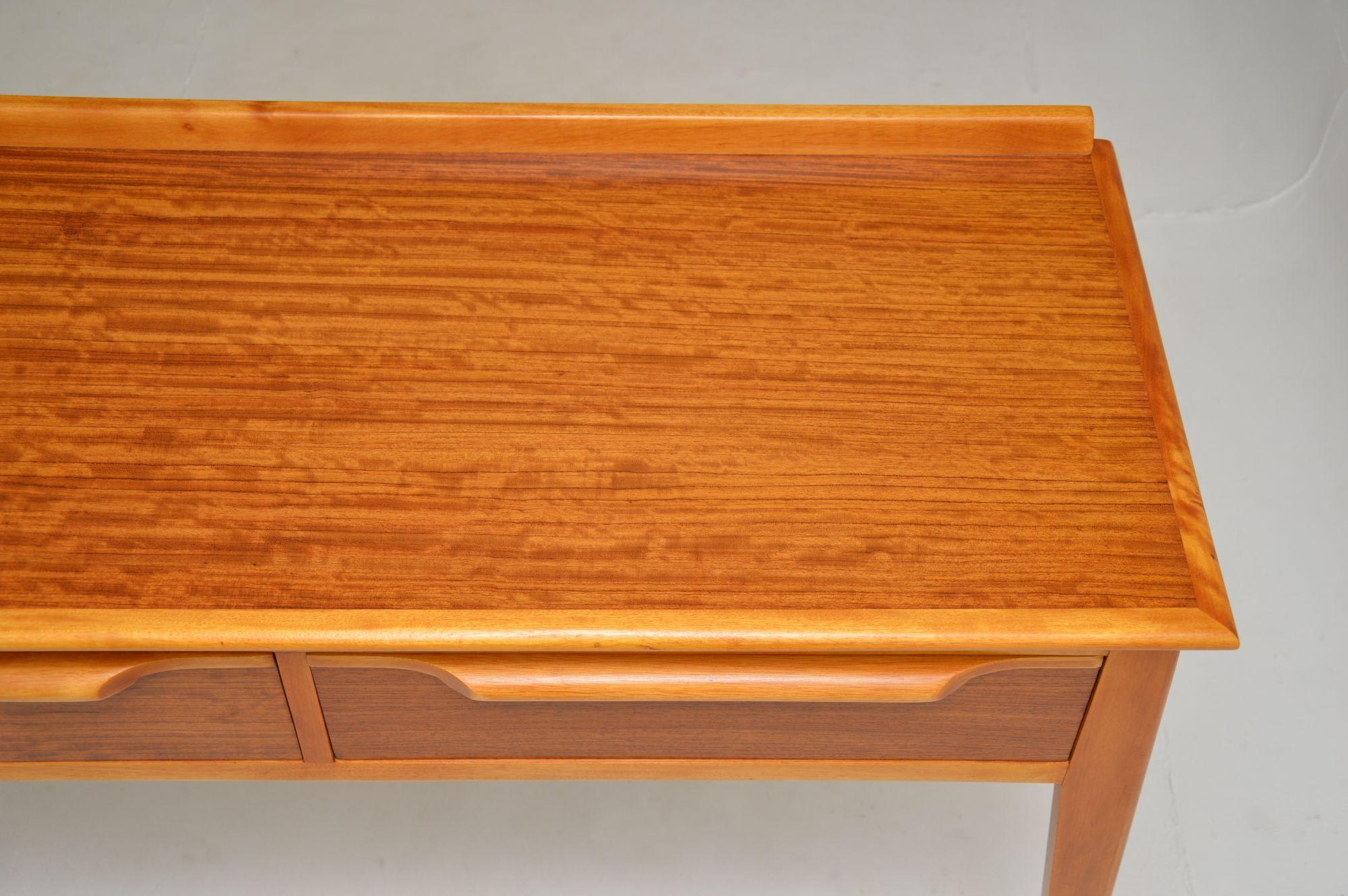 Mid-20th Century Vintage Walnut Console Table by Finewood For Sale