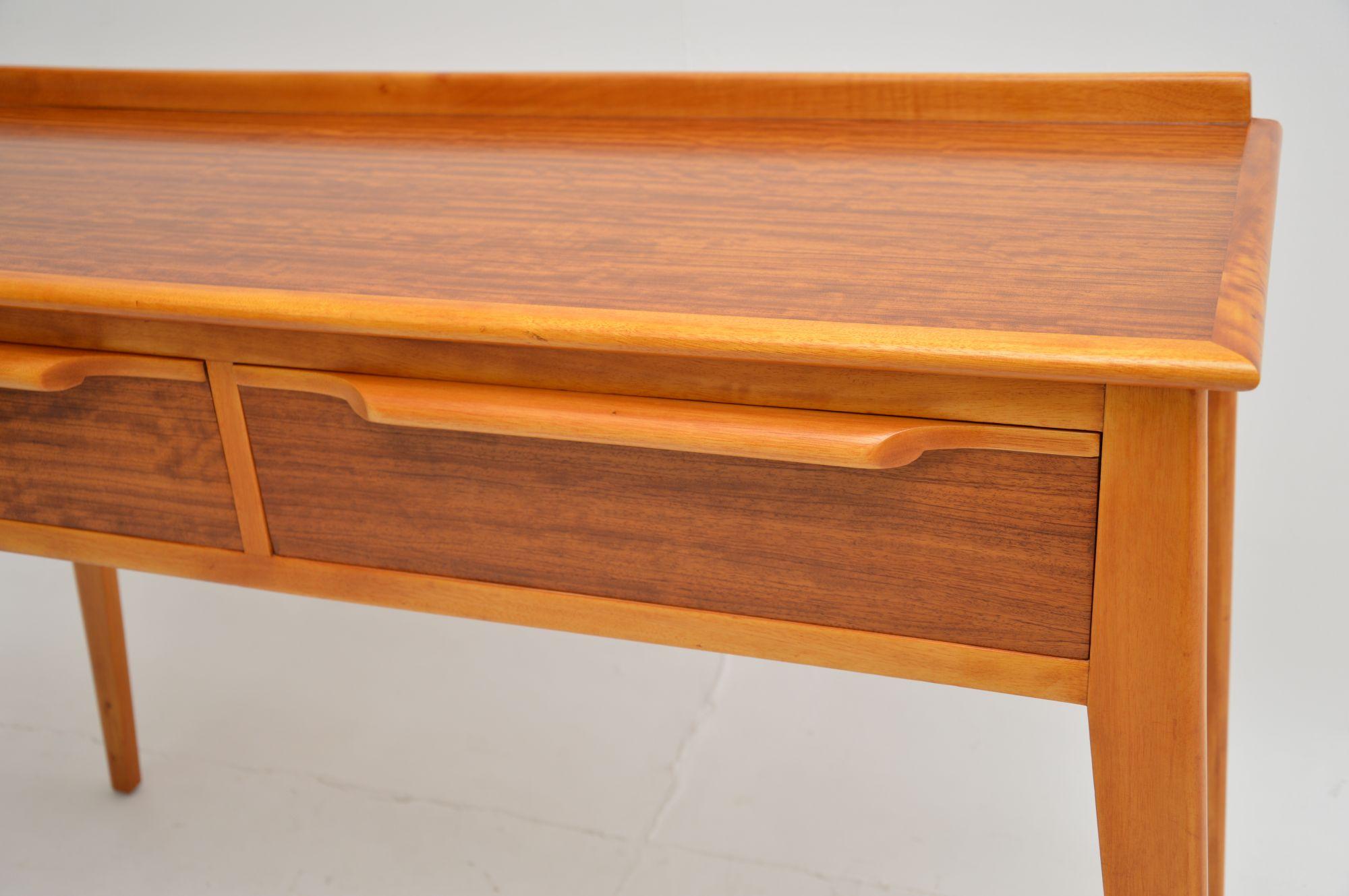 Vintage Walnut Console Table by Finewood For Sale 2