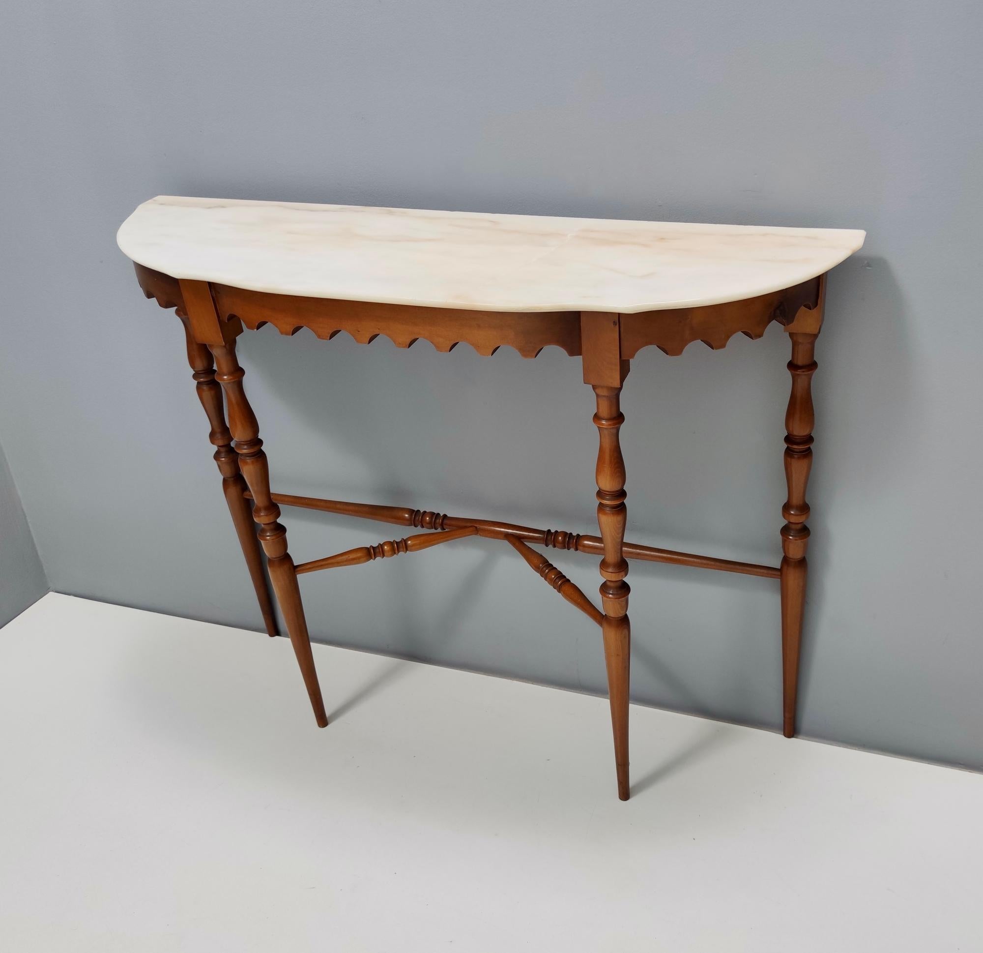 Vintage Walnut Console with a Portuguese Pink Marble Top, Italy In Good Condition In Bresso, Lombardy