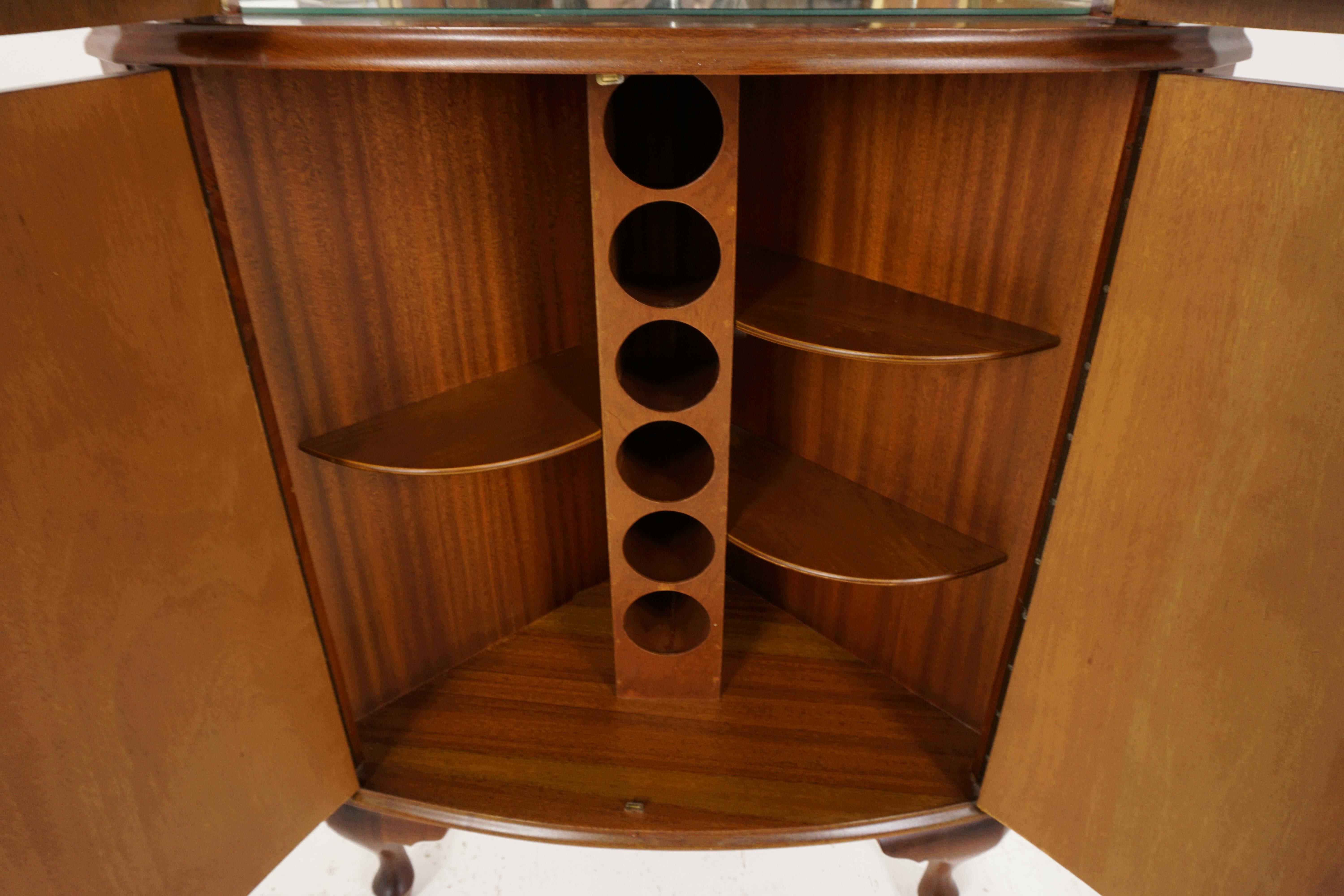 Vintage Walnut Corner Cocktail Cabinet, Drinks Cabinet, Scotland 1930, B2577 In Good Condition In Vancouver, BC