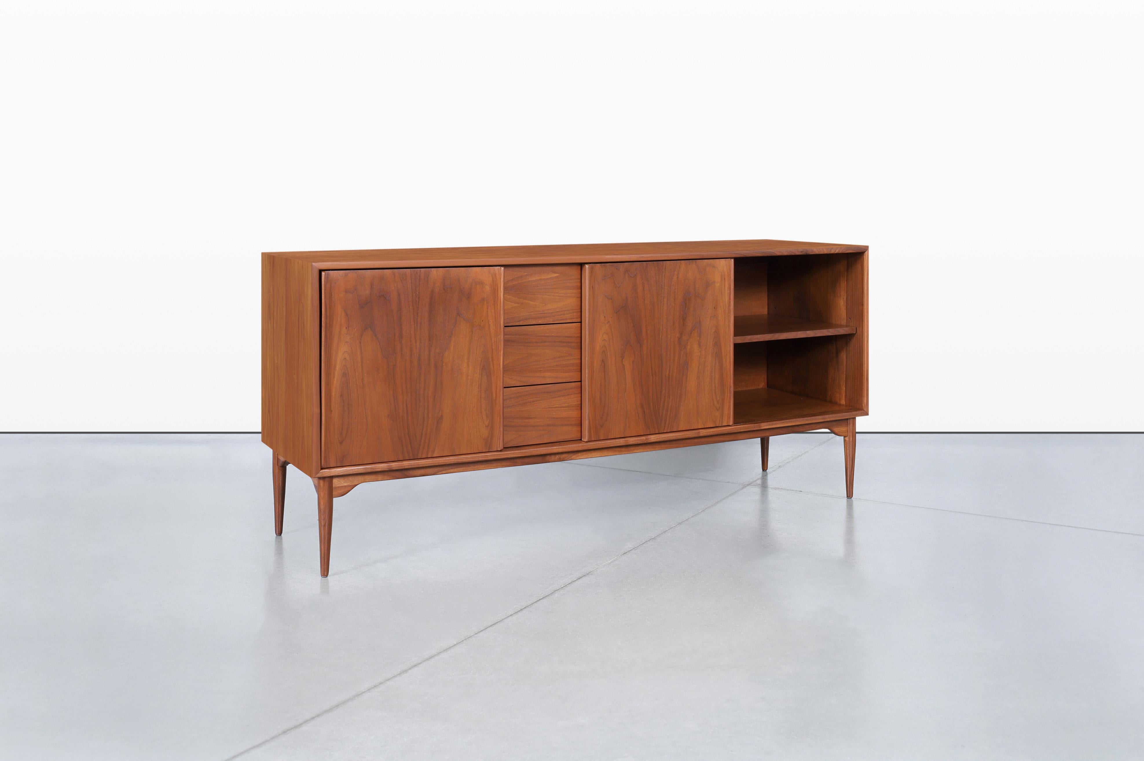 Vintage Walnut Credenza by John Keal for Brown Saltman For Sale 1
