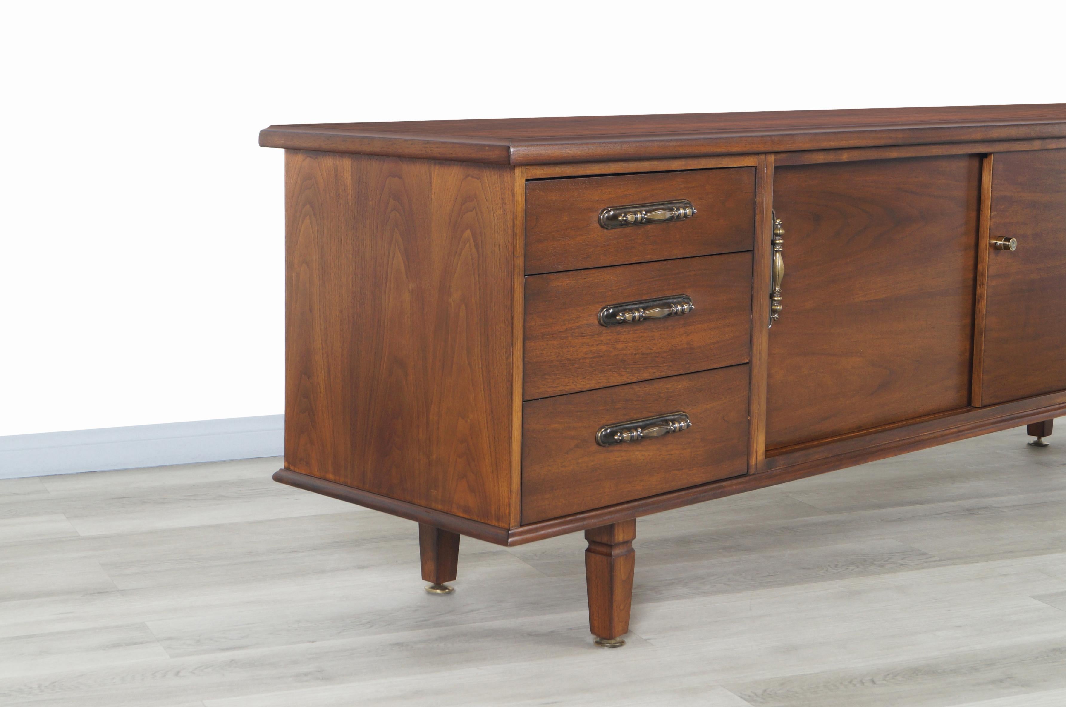 Vintage Walnut Credenza by Maurice Bailey for Monteverdi Young For Sale 2