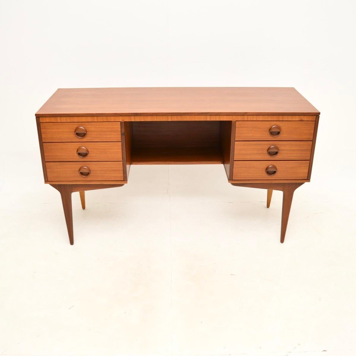 Mid-Century Modern Vintage Walnut Desk For Sale