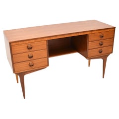 Bureau vintage en noyer