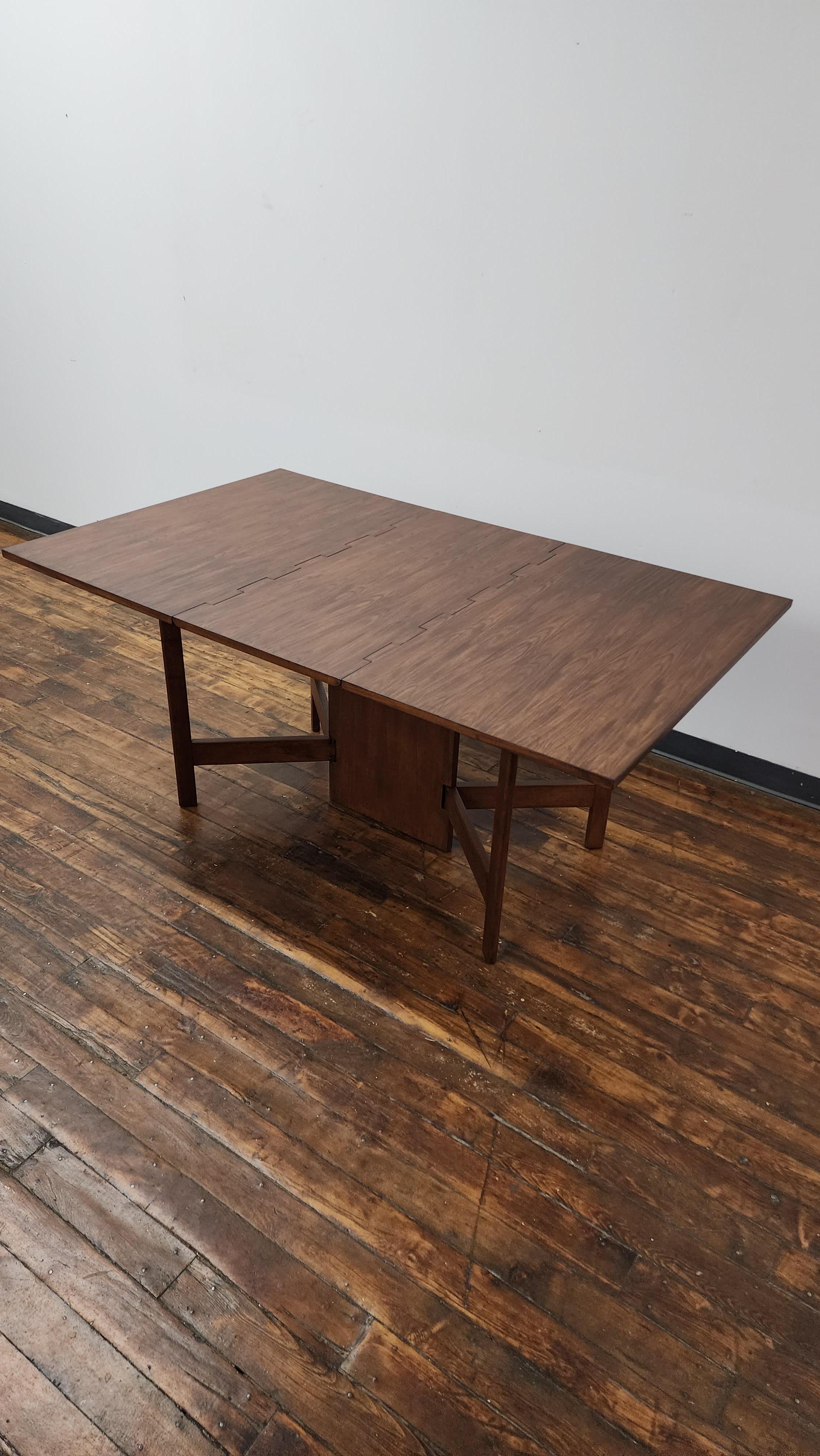 Mid-Century Modern Vintage Walnut Drop Leaf Table By George Nelson for Herman Miller