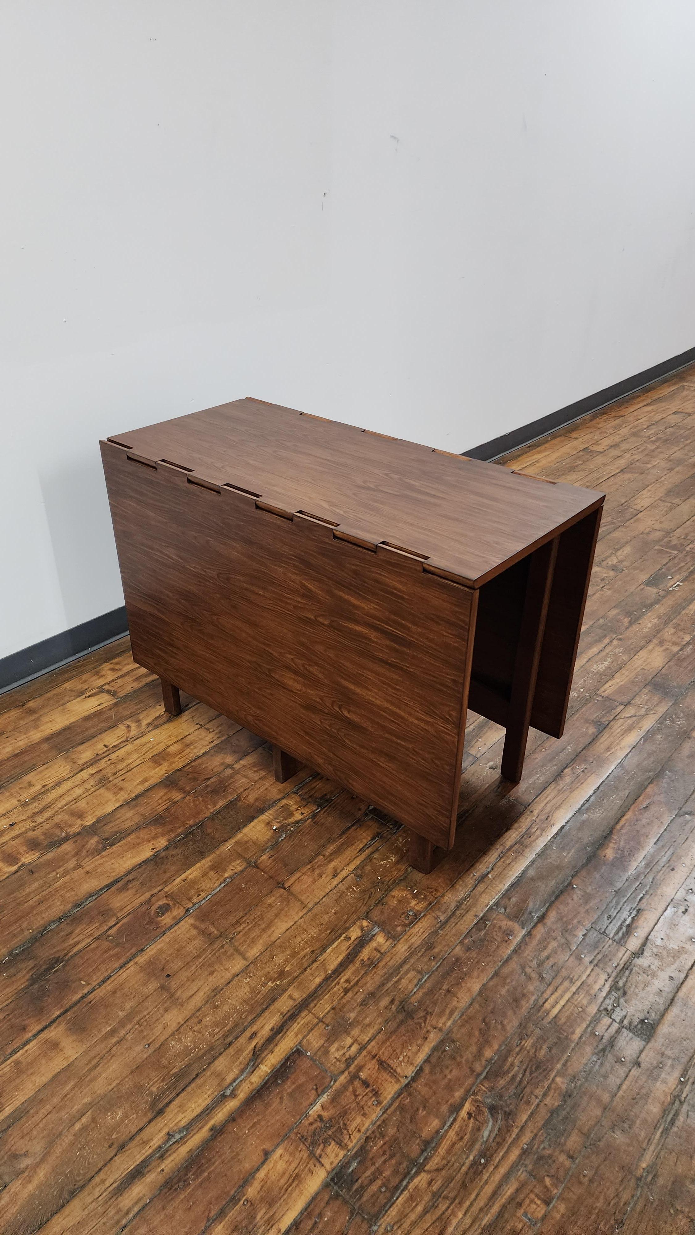 Vintage Walnut Drop Leaf Table By George Nelson for Herman Miller 1