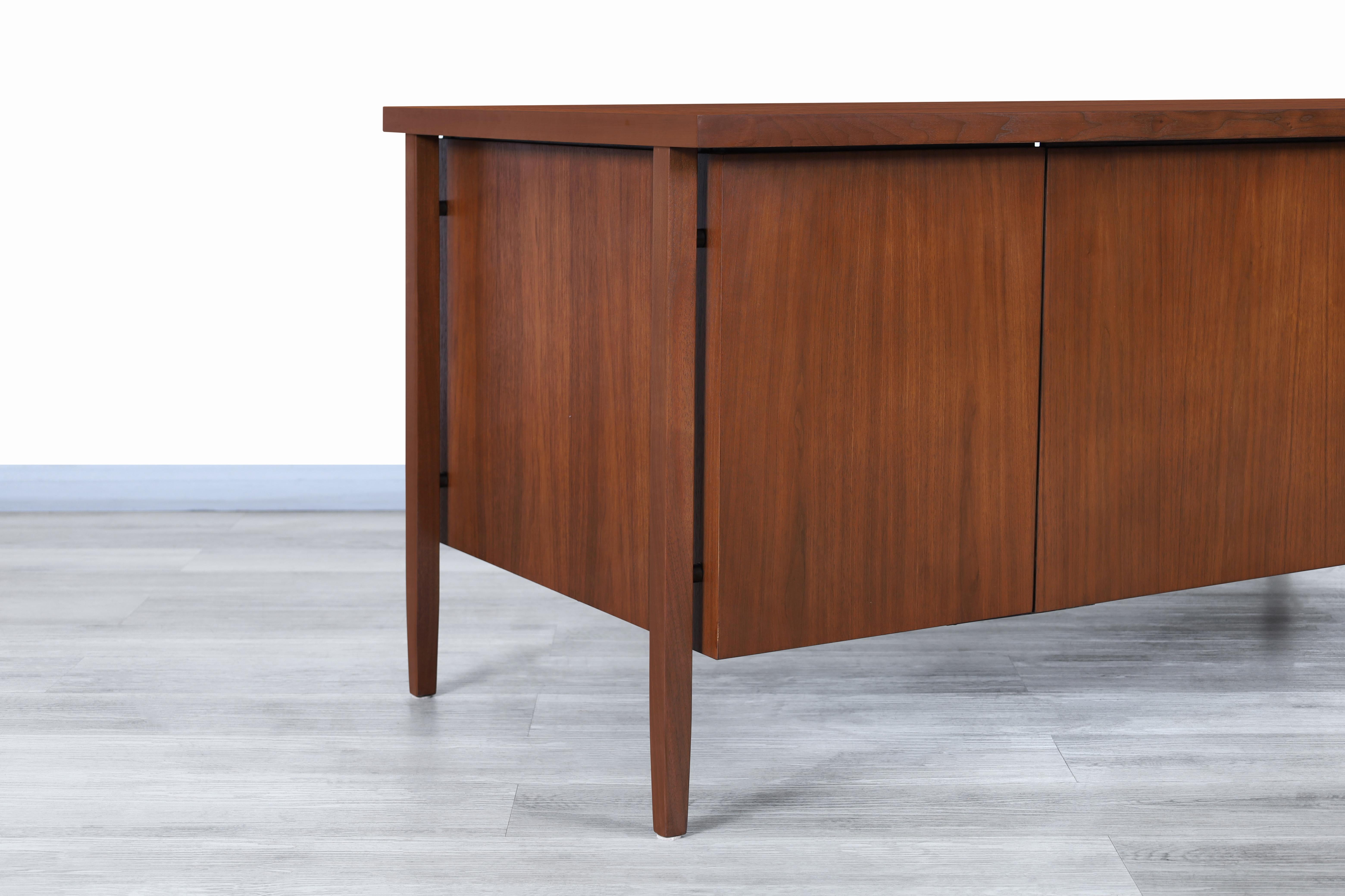Vintage Walnut Executive Desk by Florence Knoll 2