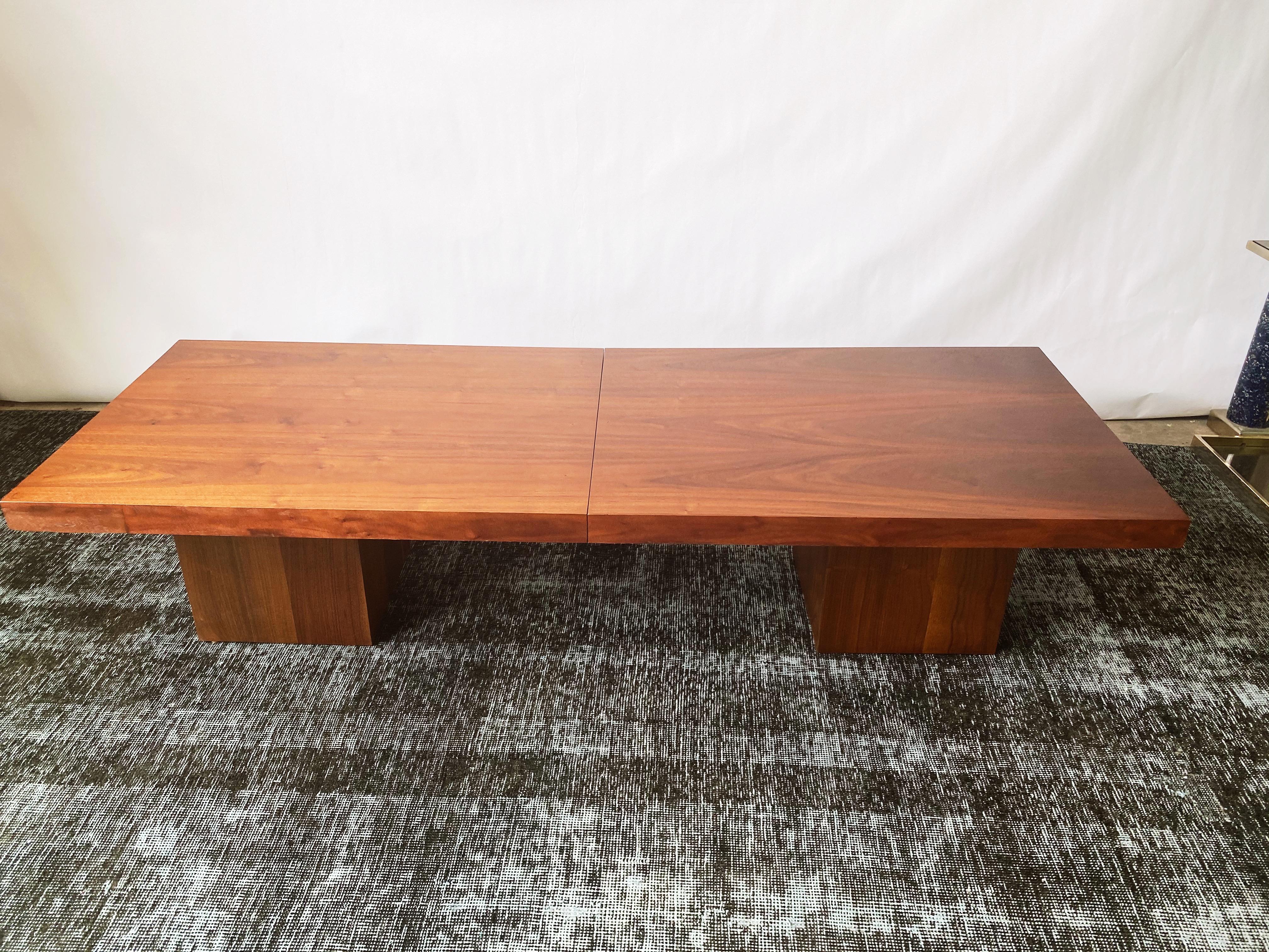 Vintage Walnut Expandable Coffee Table by John Keal for Brown Saltman, c. 1960s 6