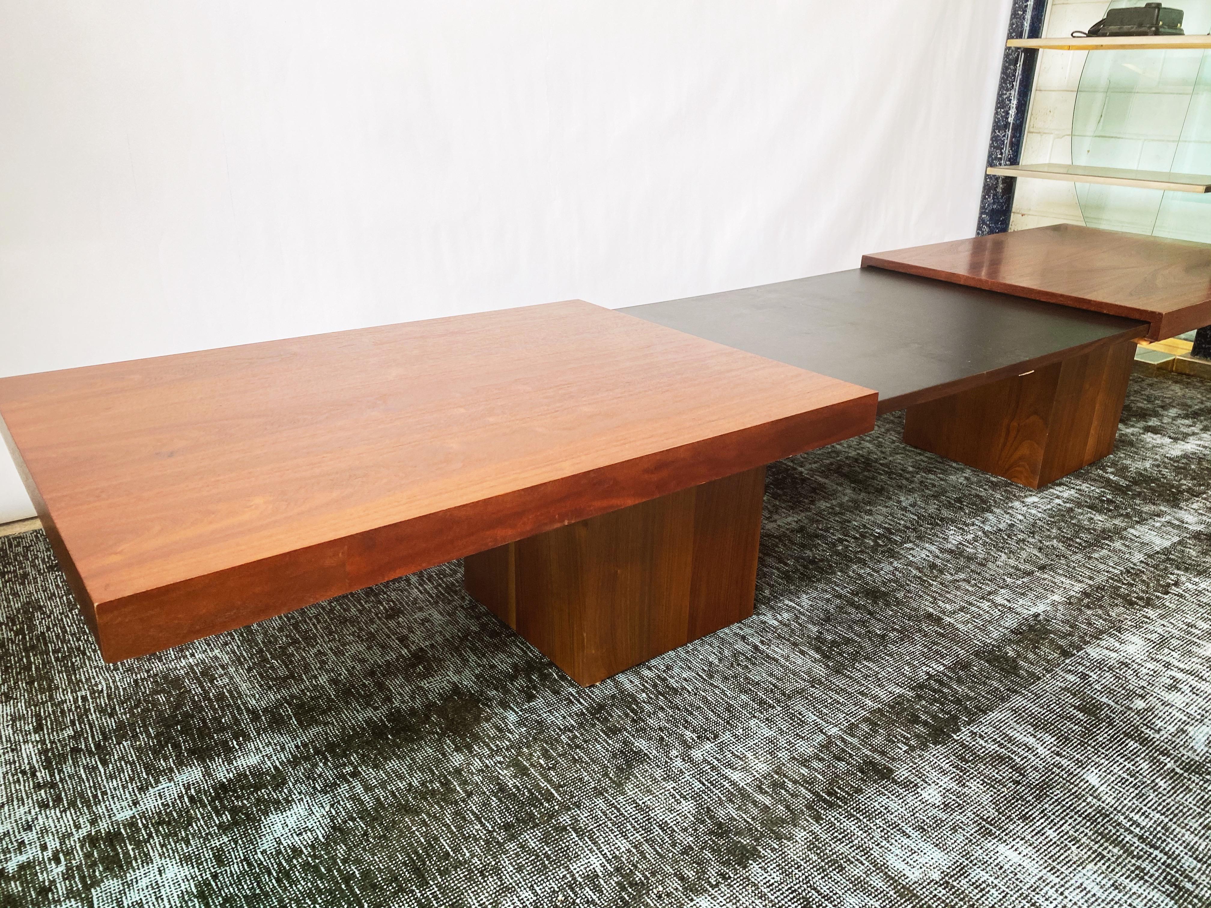 Mid-Century Modern Vintage Walnut Expandable Coffee Table by John Keal for Brown Saltman, c. 1960s