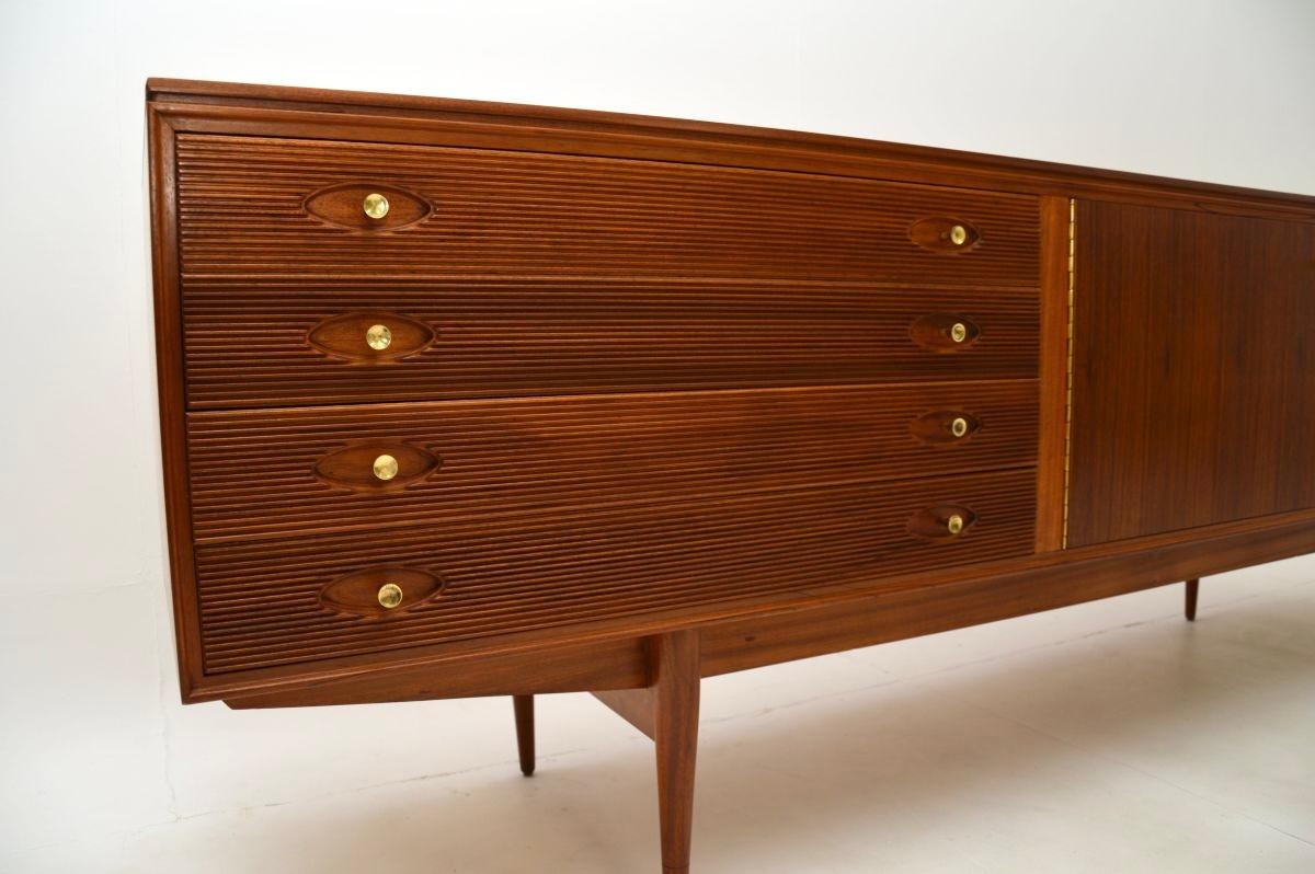 Vintage Walnut Hamilton Sideboard by Robert Heritage for Archie Shine For Sale 3