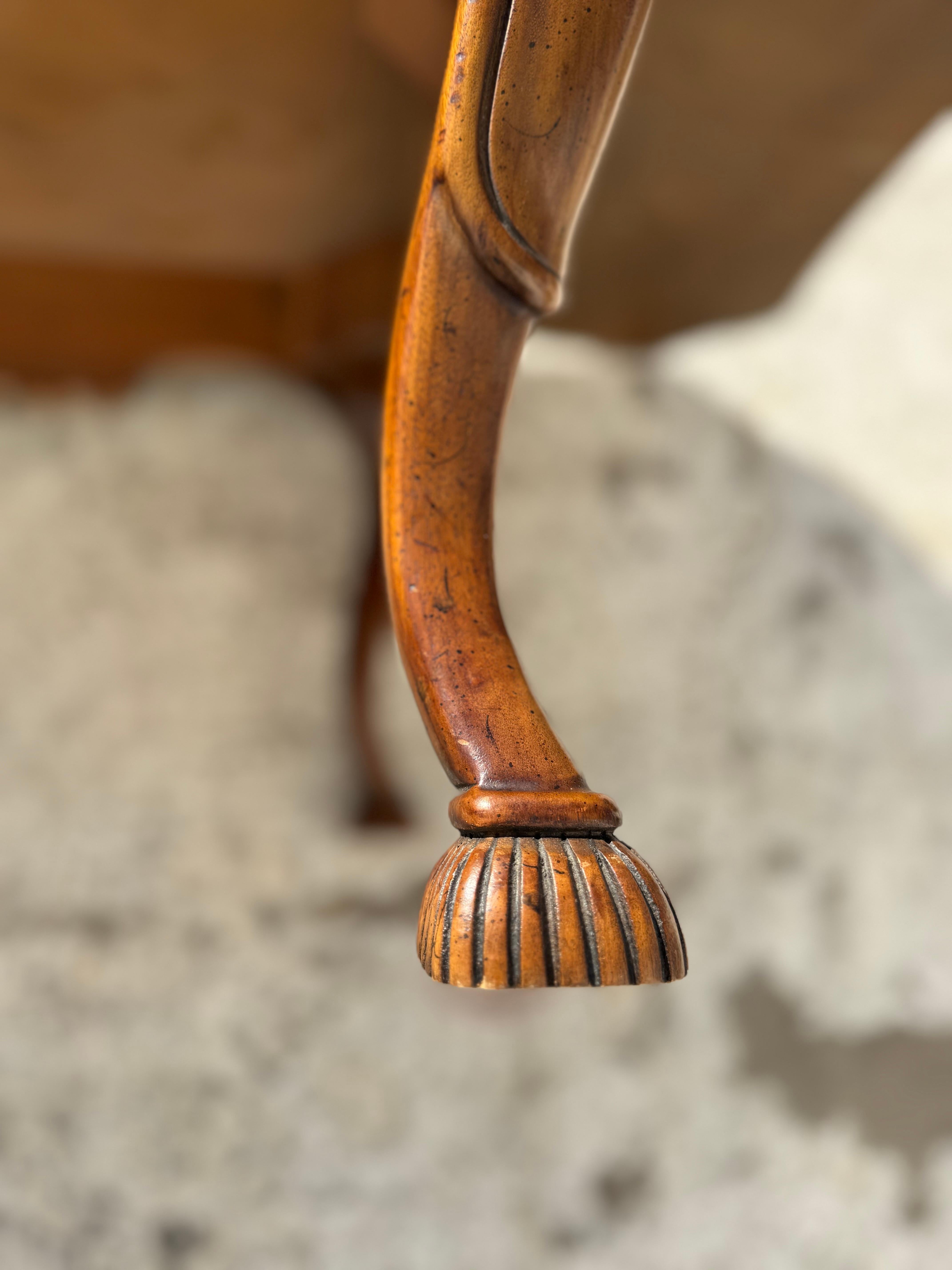 XX secolo Tavolino da caffè Heritage Furniture Toulon Collection in noce d'epoca in vendita