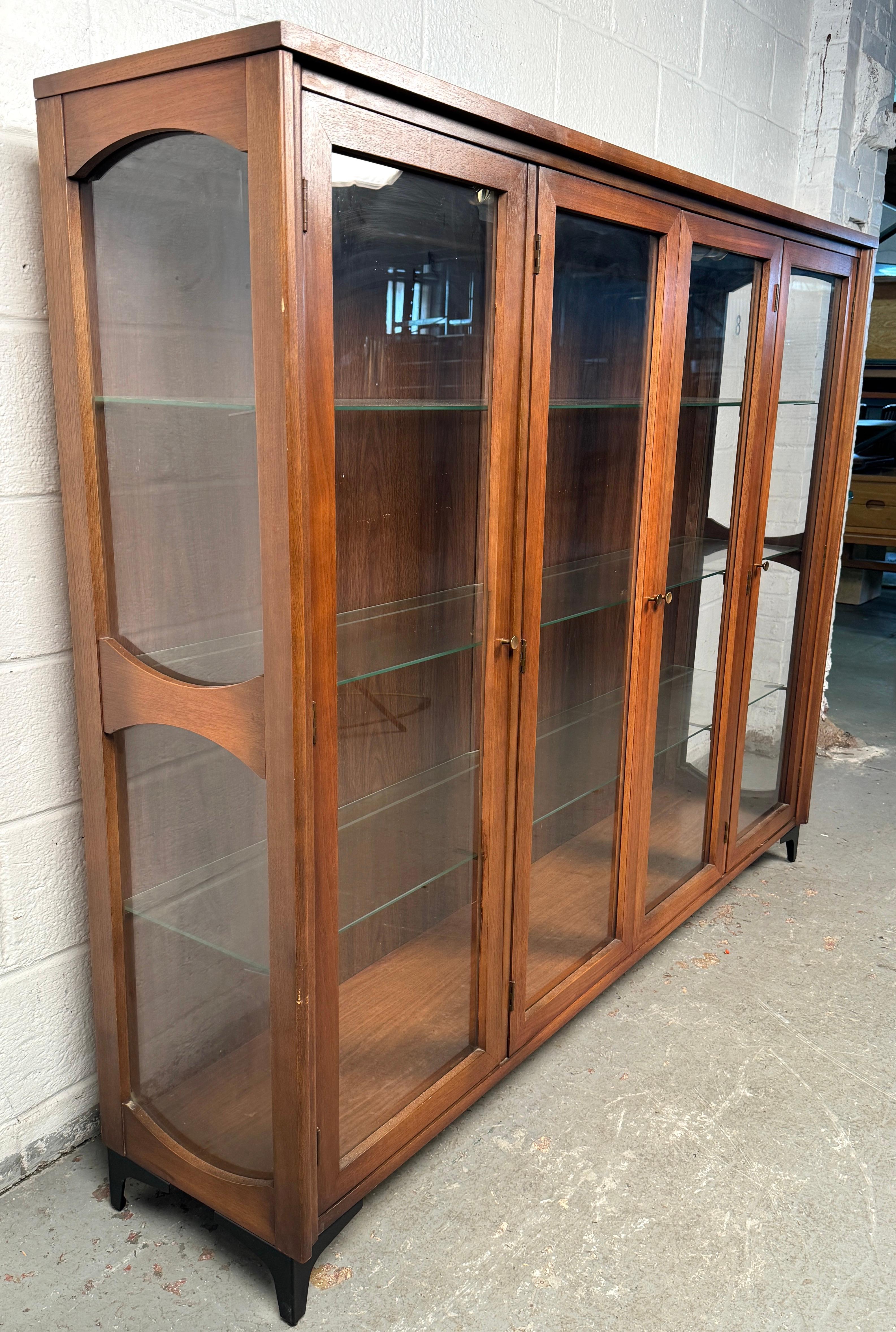 Mid-Century Modern Vintage Walnut Hutch Top Cabinet For Sale