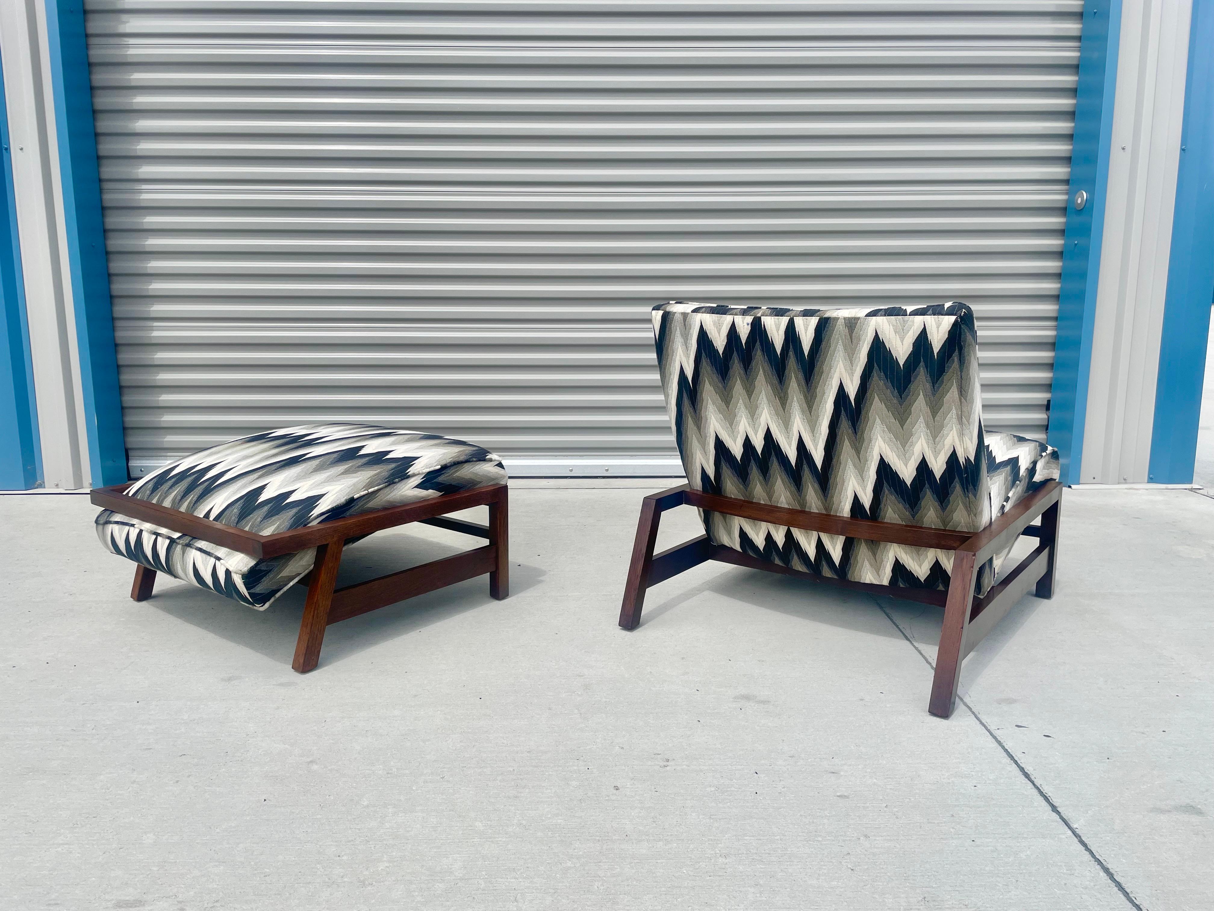 Mid-Century Modern Vintage Walnut Lounge Chair & Ottoman in the Style of Tobia Scarpa, 2 Pieces