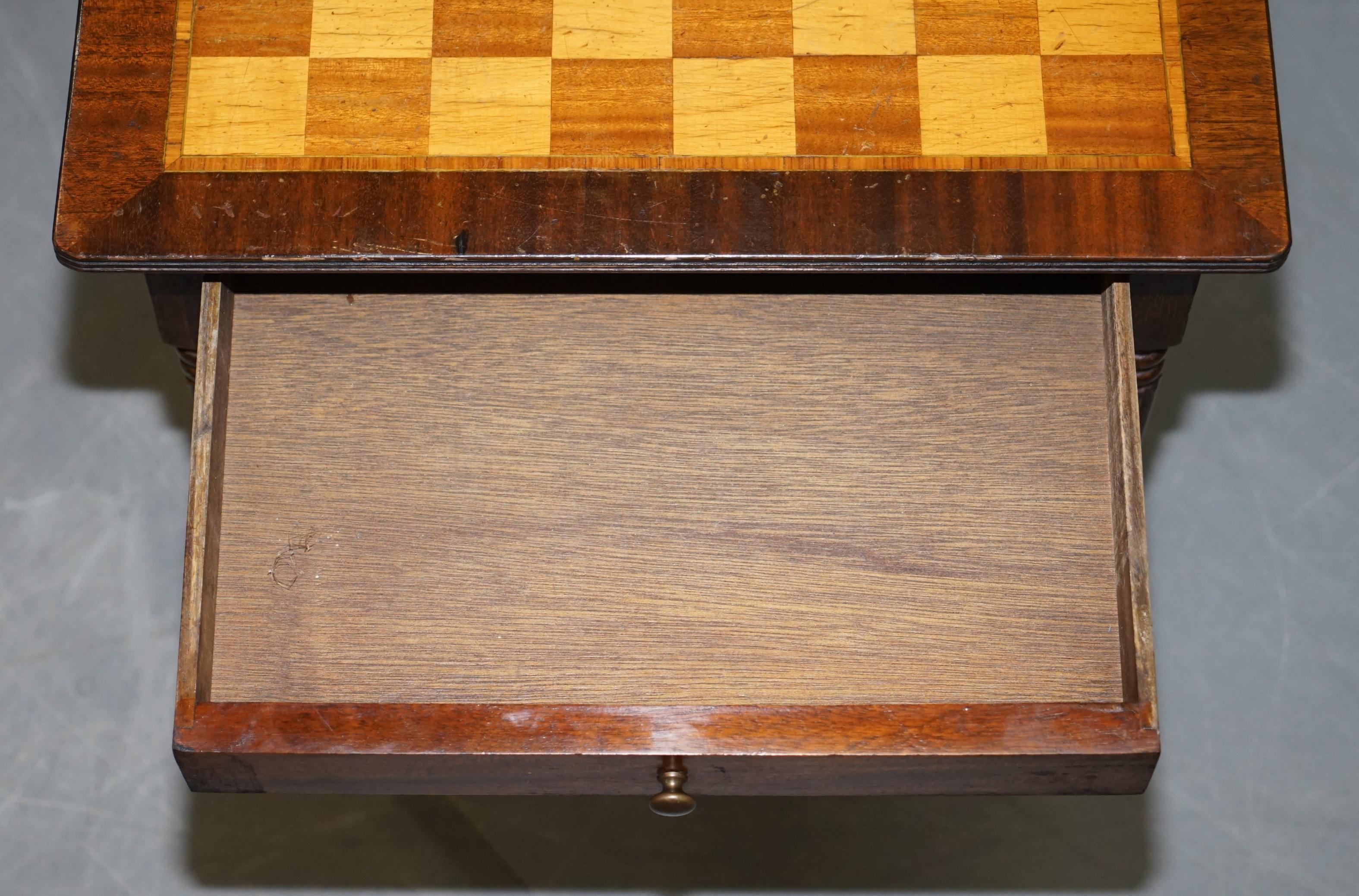Vintage Walnut & Hardwood Marquetry Inlaid Chess Board Games Table with Drawer For Sale 7