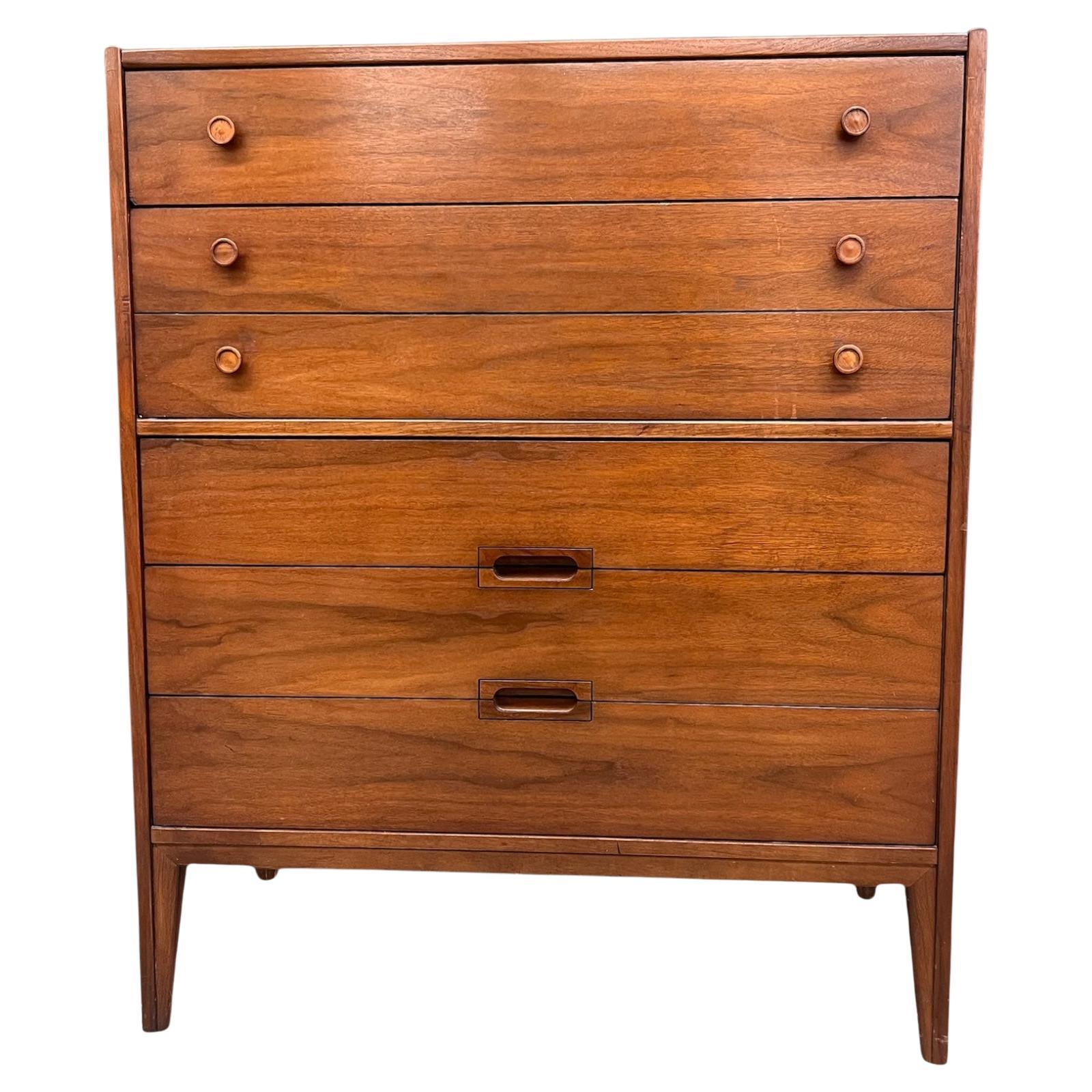 Vintage Walnut Mid-Century Modern Five Drawers Dresser Cabinet by United