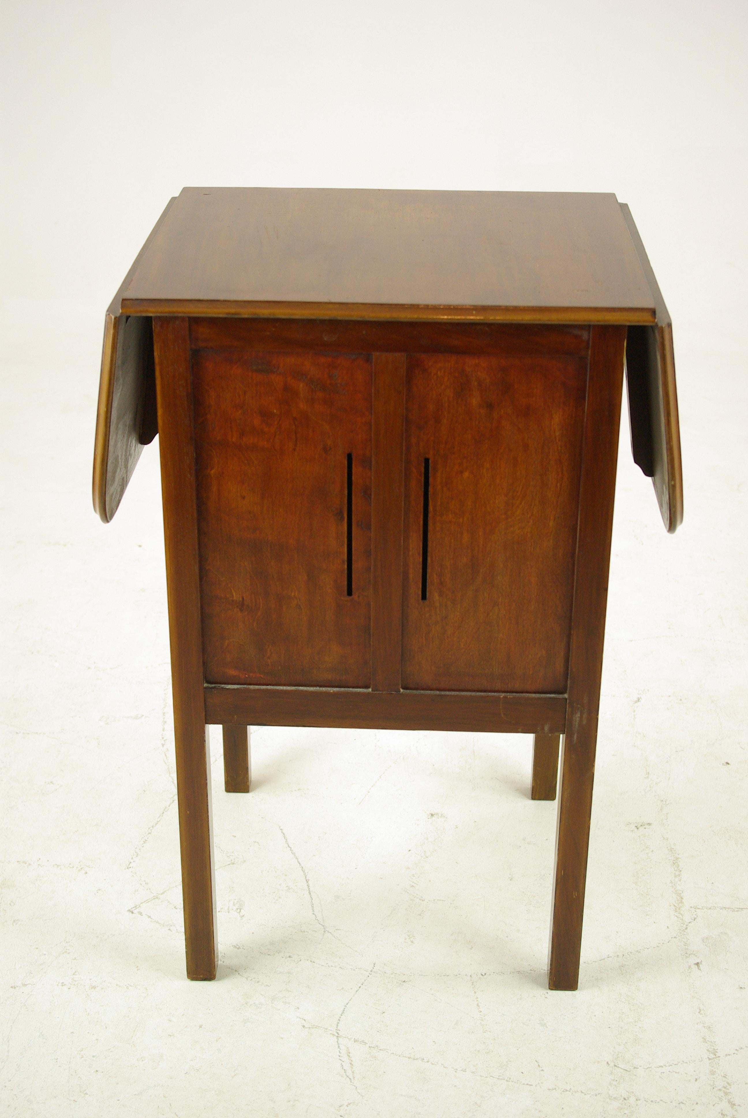 Vintage Walnut Nightstand, Lamp Table with Drop Leaves, Scotland 1930, H029 1