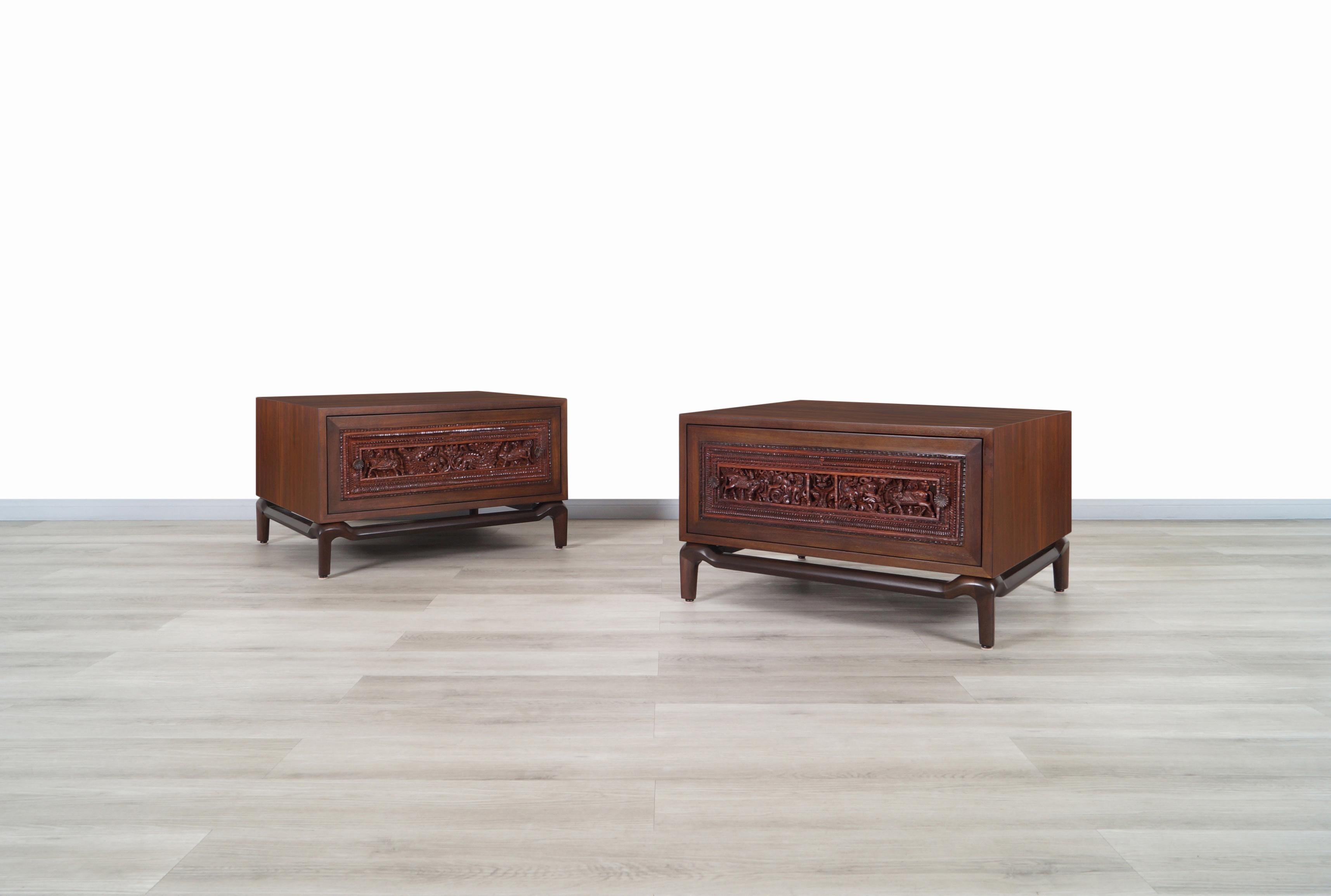 Vintage Walnut Nightstands by Maurice Bailey for Monteverdi Young In Excellent Condition For Sale In North Hollywood, CA
