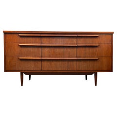 Comò a nove cassetti in noce vintage di Drew Furniture