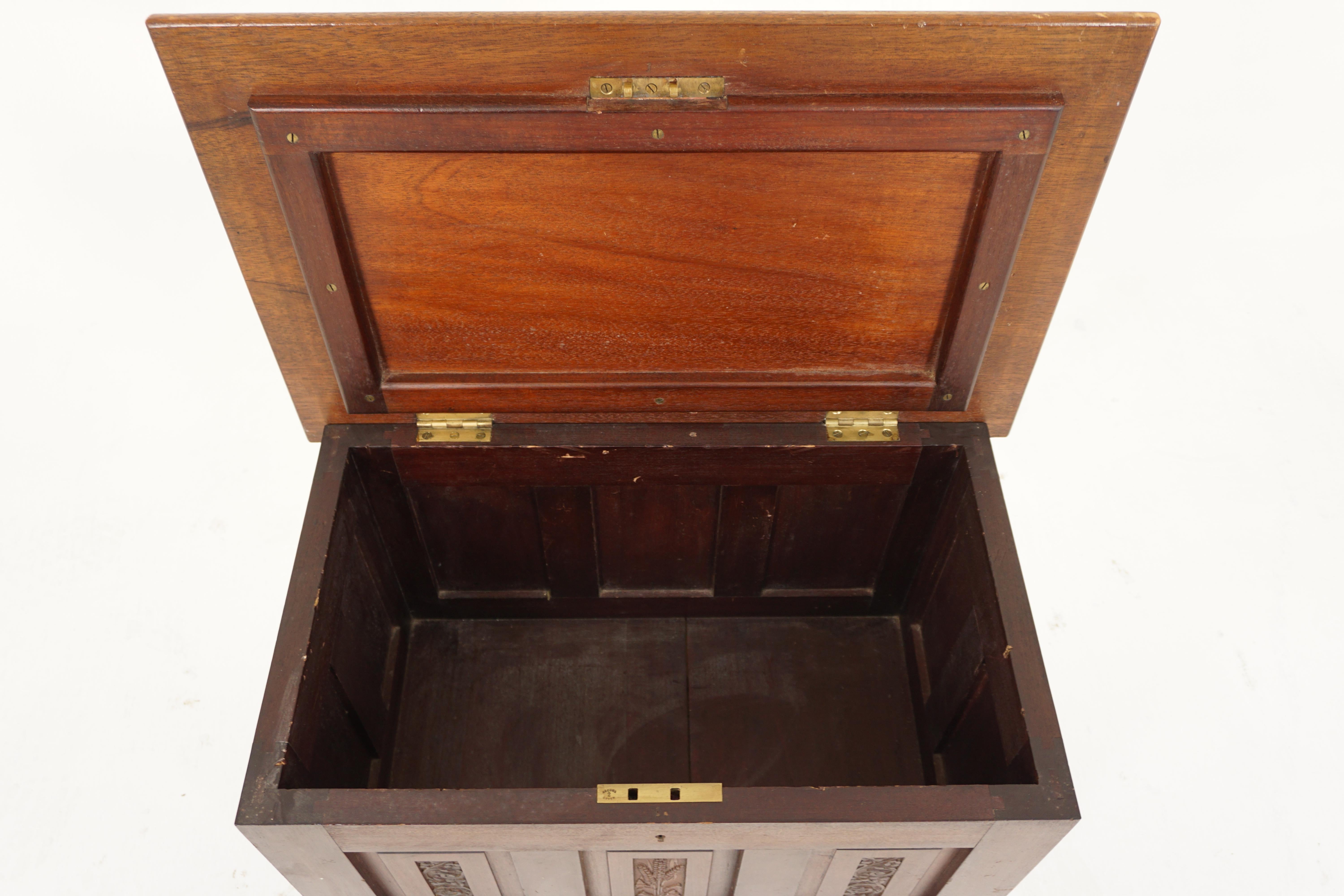 Vintage Walnut Panelled Toy Box, Trunk, Chest, Scotland 1930, H825 In Good Condition In Vancouver, BC