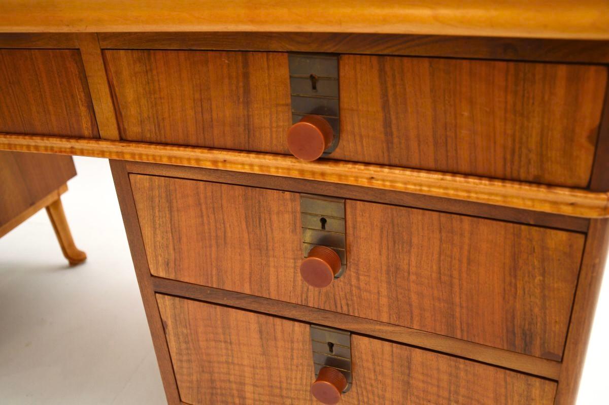 Vintage Walnut Pedestal Desk by Laszlo Hoenig For Sale 6