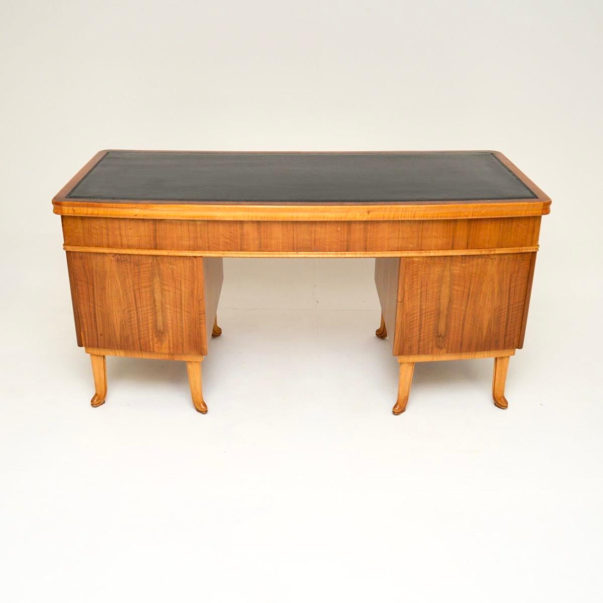 Vintage Walnut Pedestal Desk by Laszlo Hoenig For Sale 1